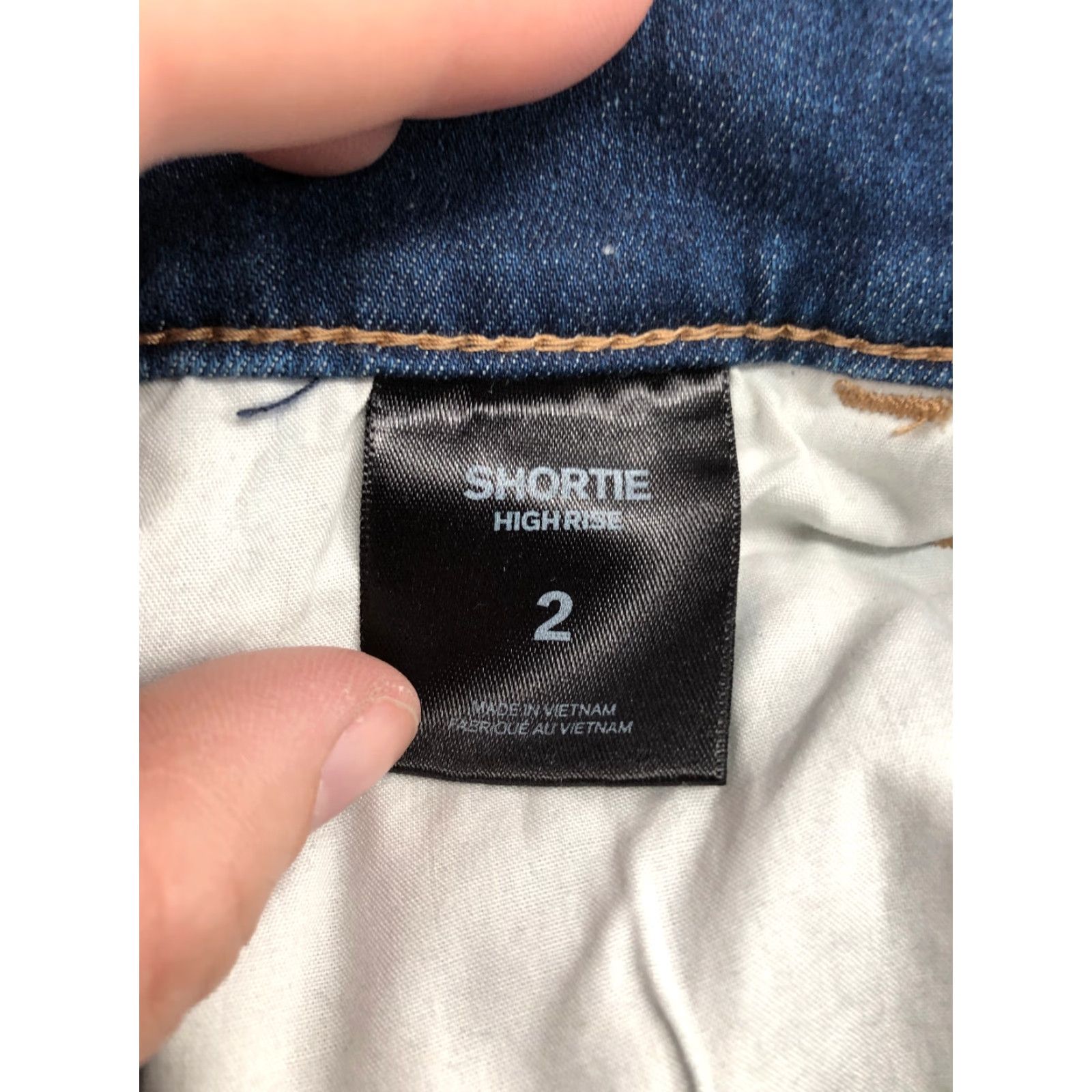 Express Express Boyfriend Shorts Womens Size 2 Mid Rise Dark Wash Blue Denim Jean Shirts? Size 26" / US 2 / IT 38 - 7 Thumbnail