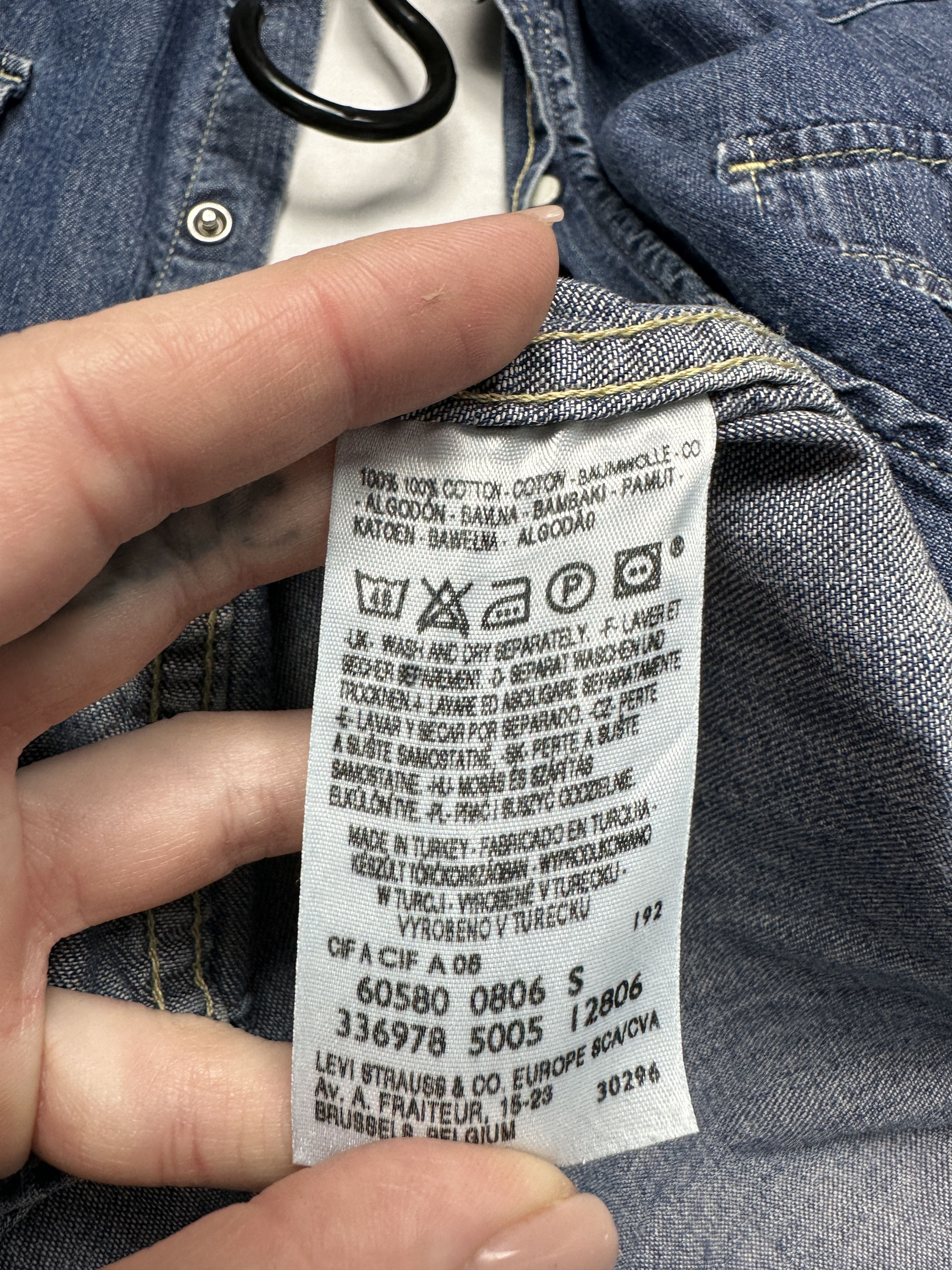 Levi's Levi's Vintage Mens Denim Shirt Size US S / EU 44-46 / 1 - 5 Thumbnail