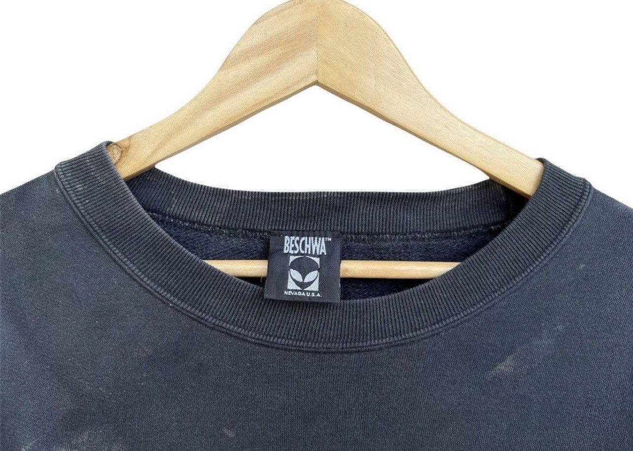 Vintage RARE Vintage 90s Beschwa Skate Distressed Sweatshirt Size US M / EU 48-50 / 2 - 7 Thumbnail