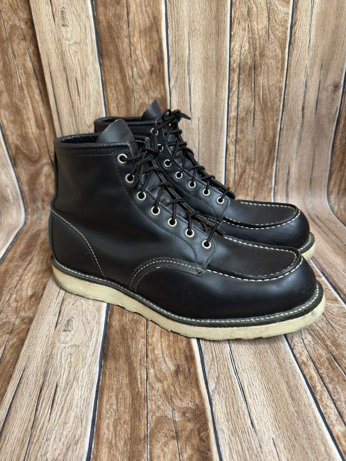 Red Wing Red Wing Charcoal 8890 Heritage 6 inch moc toe boot Red Wing Red Wing Charcoal 8890 Heritage 6 inch moc toe boot