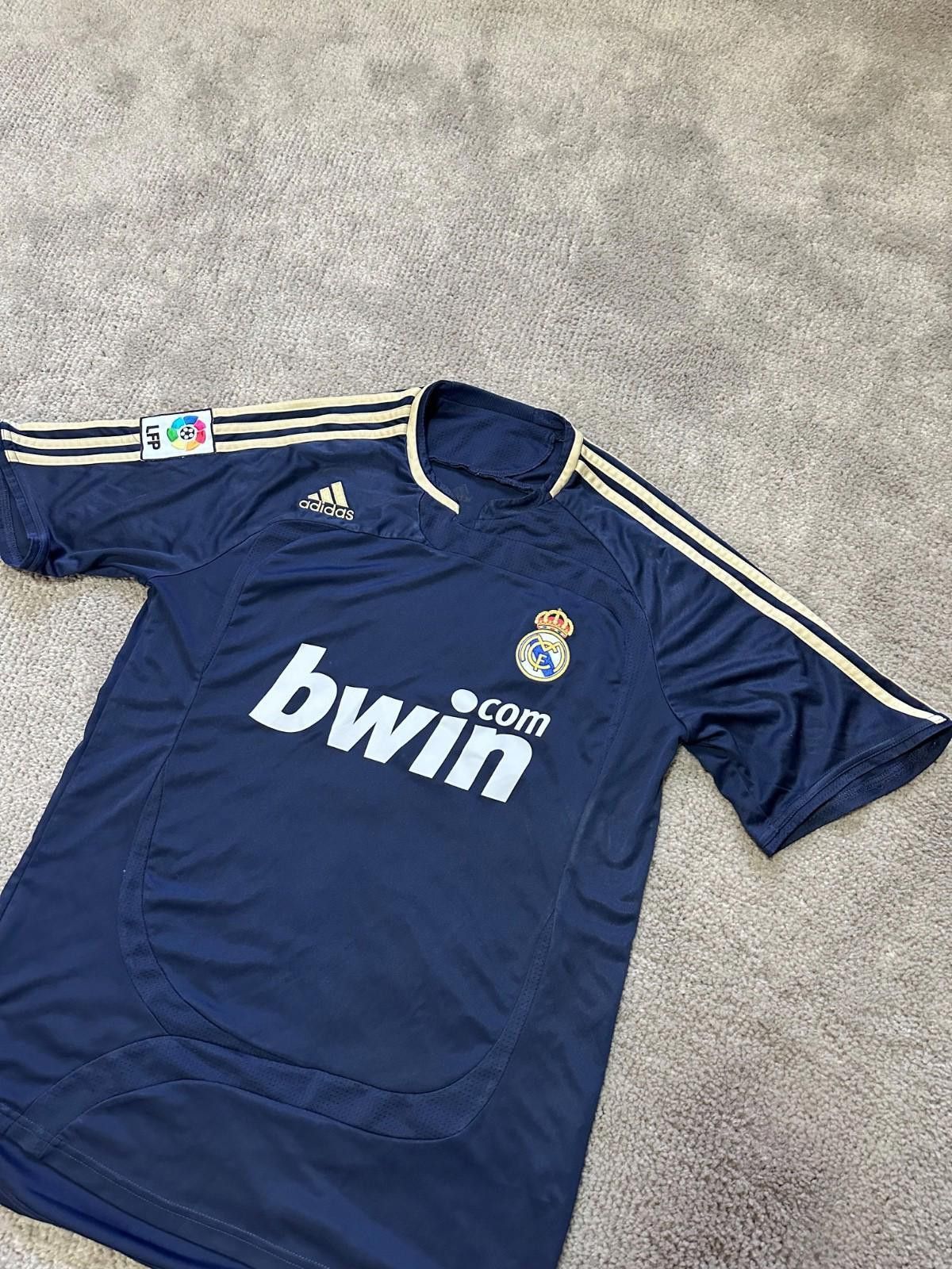 Real Madrid Adidas 2007/08 Football Shirt Soccer Jersey M