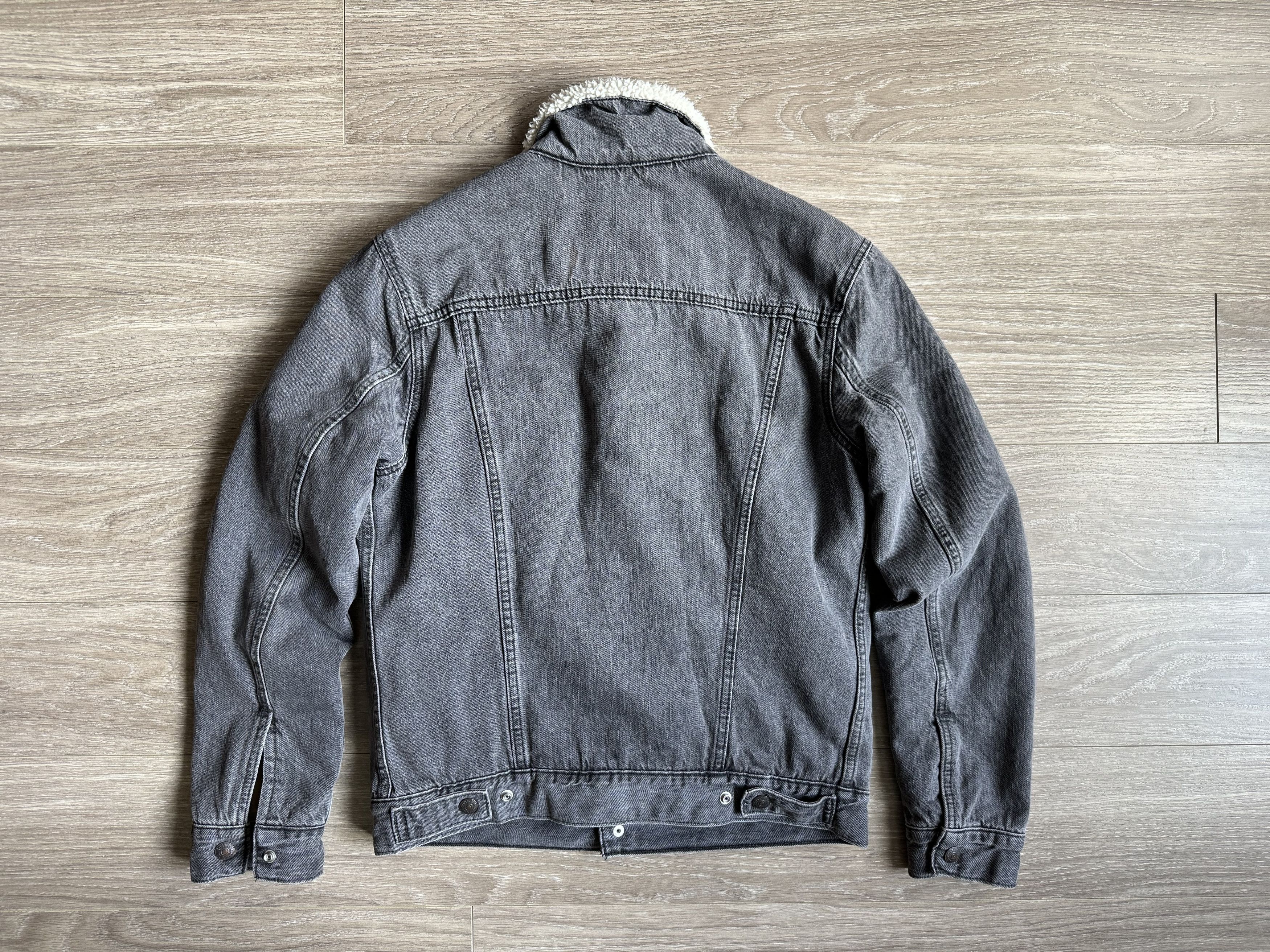Levi's Levi's Vintage Sherpa Trucker Jacket Grey Small Denim Size US S / EU 44-46 / 1 - 4 Thumbnail