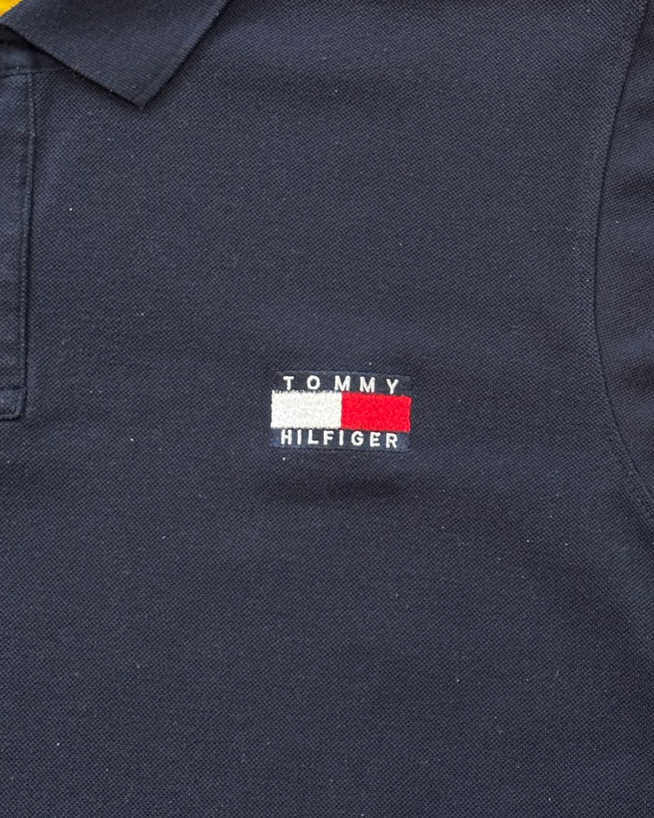 Tommy Hilfiger Vintage Tommy Hilfiger Navy Blue Polo T-Shirt - Size Medium Size US M / EU 48-50 / 2 - 3 Thumbnail
