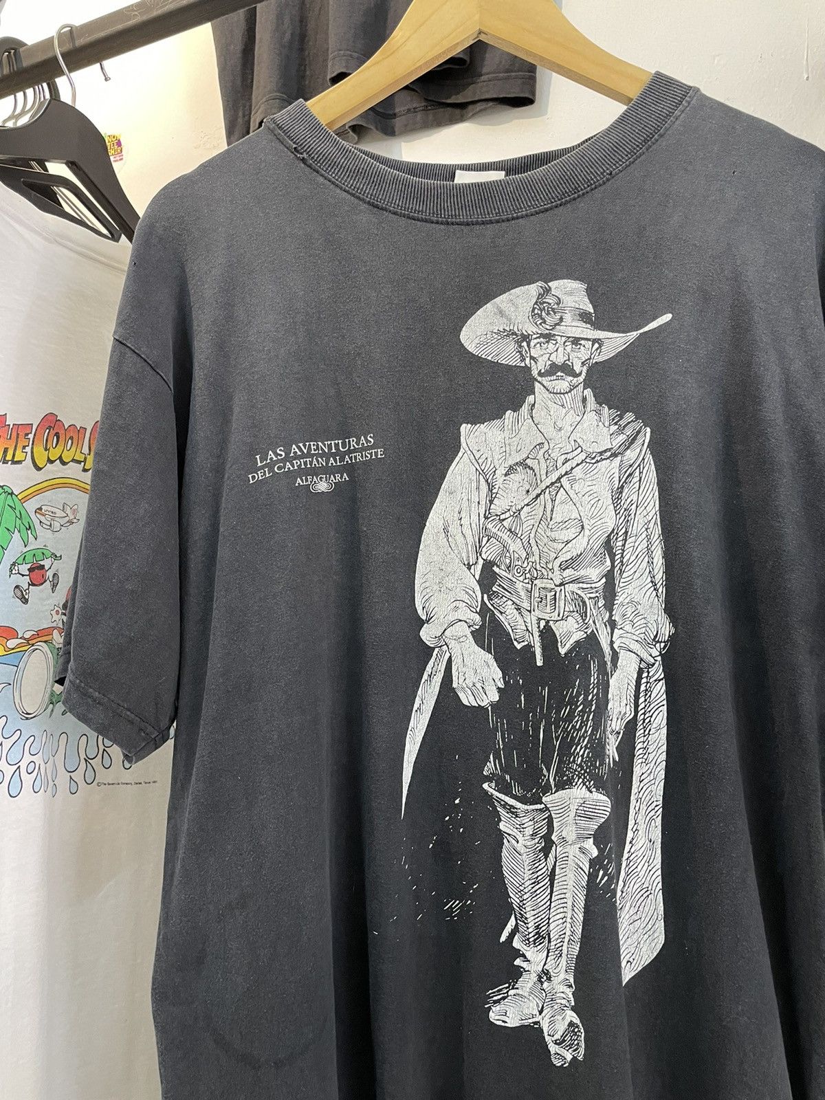 Other DEL CAPITÁN ALATRISTE 90's Size US L / EU 52-54 / 3 - 1 Thumbnail