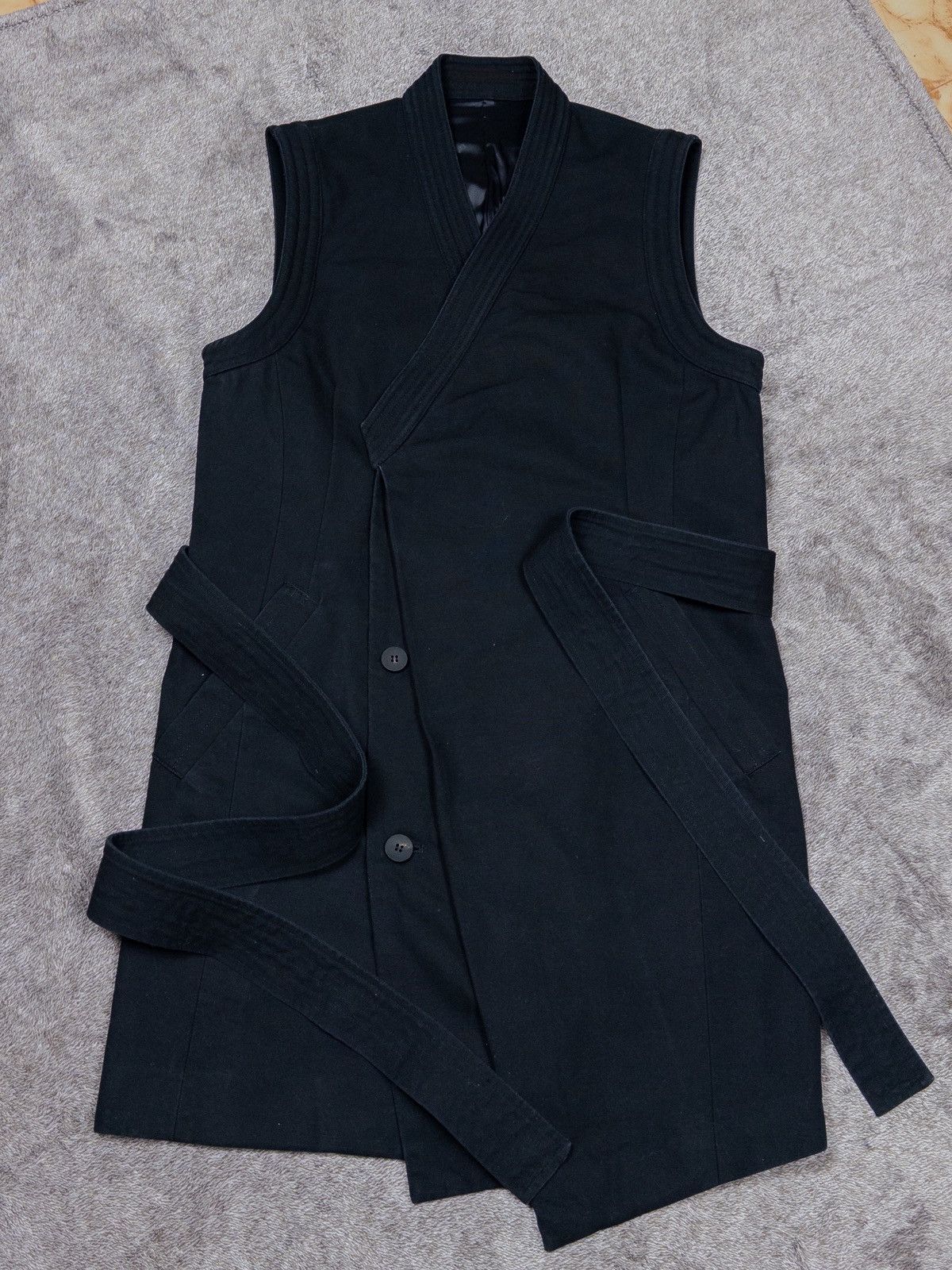 D.Gnak By Kang.D D.Gnak By Kang.D Black Cotton Sleeveless Dark Jacket Size 48 Size US M / EU 48-50 / 2 - 1 Thumbnail