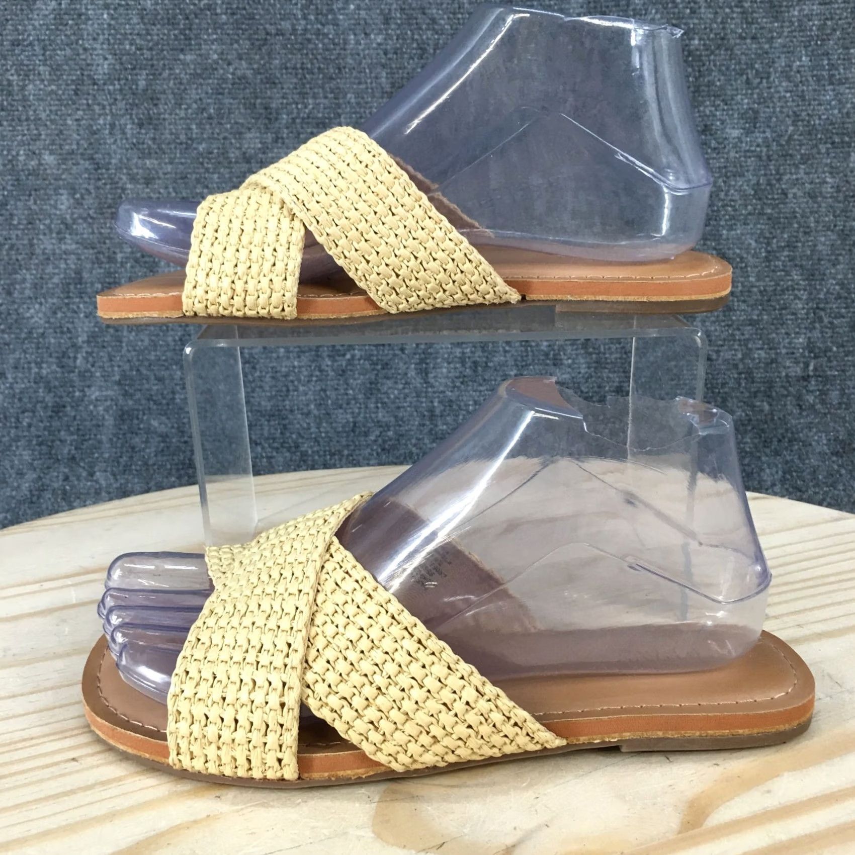 Old Navy Old Navy Sandals Women Cross Band Slide Comfortable Casual Flat Beige Brown Shoes 6 Womens Size US 6 / IT 36 - 2 Thumbnail
