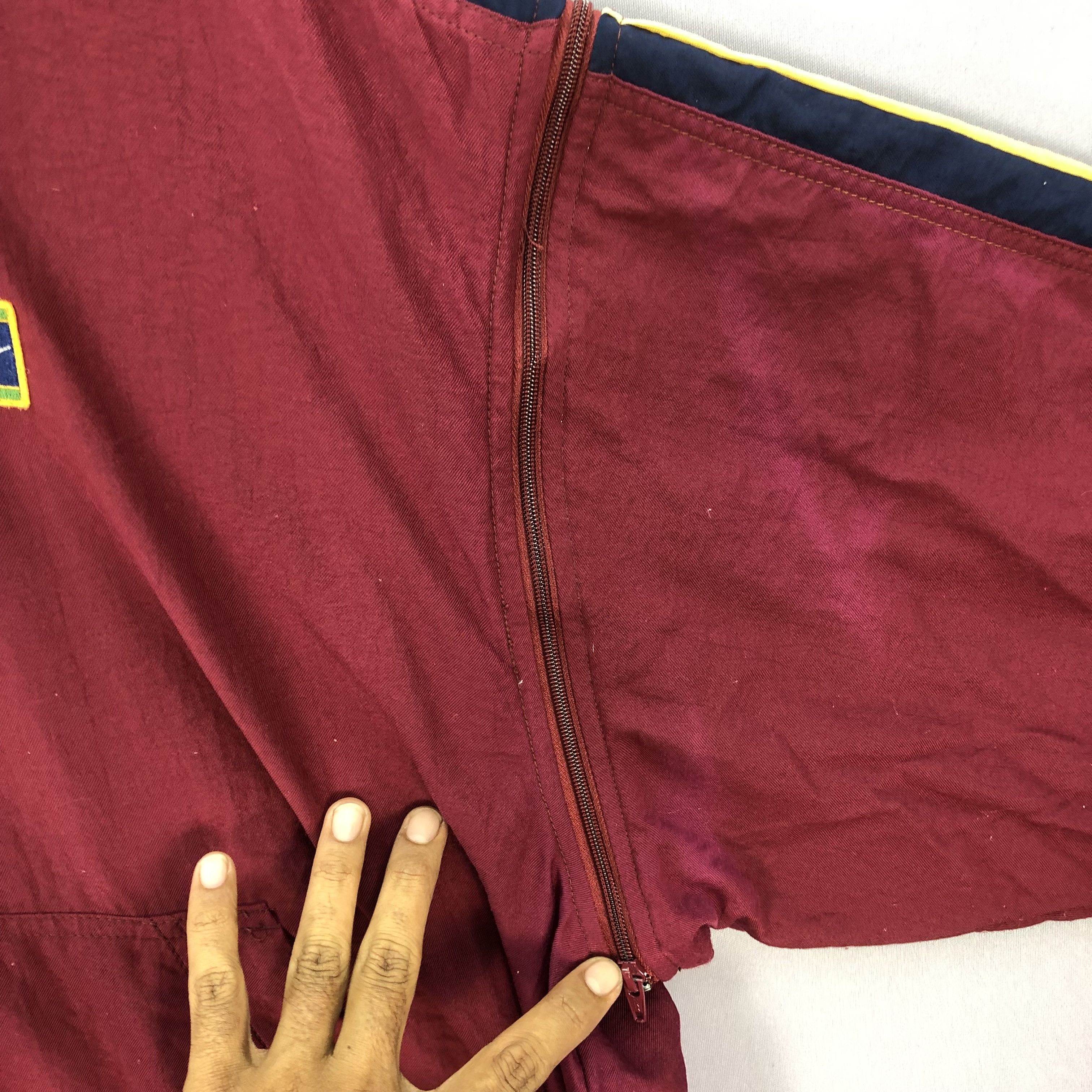 Nike × Vintage Vintage Nike Courts Windbreaker Nike Swoosh Zipper Jackets Size US XL / EU 56 / 4 - 7 Thumbnail