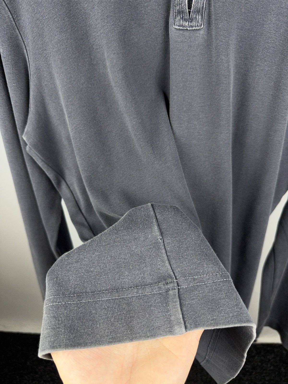 Hugo Boss Vintage 00s Luxury Hugo Boss Faded 1/4 zip long sleeve Size US XXL / EU 58 / 5 - 5 Thumbnail
