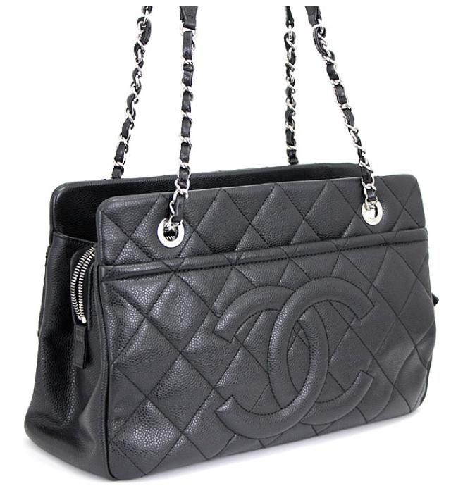 Chanel Matelasse Chain Shoulder Bag Caviar Skin Black