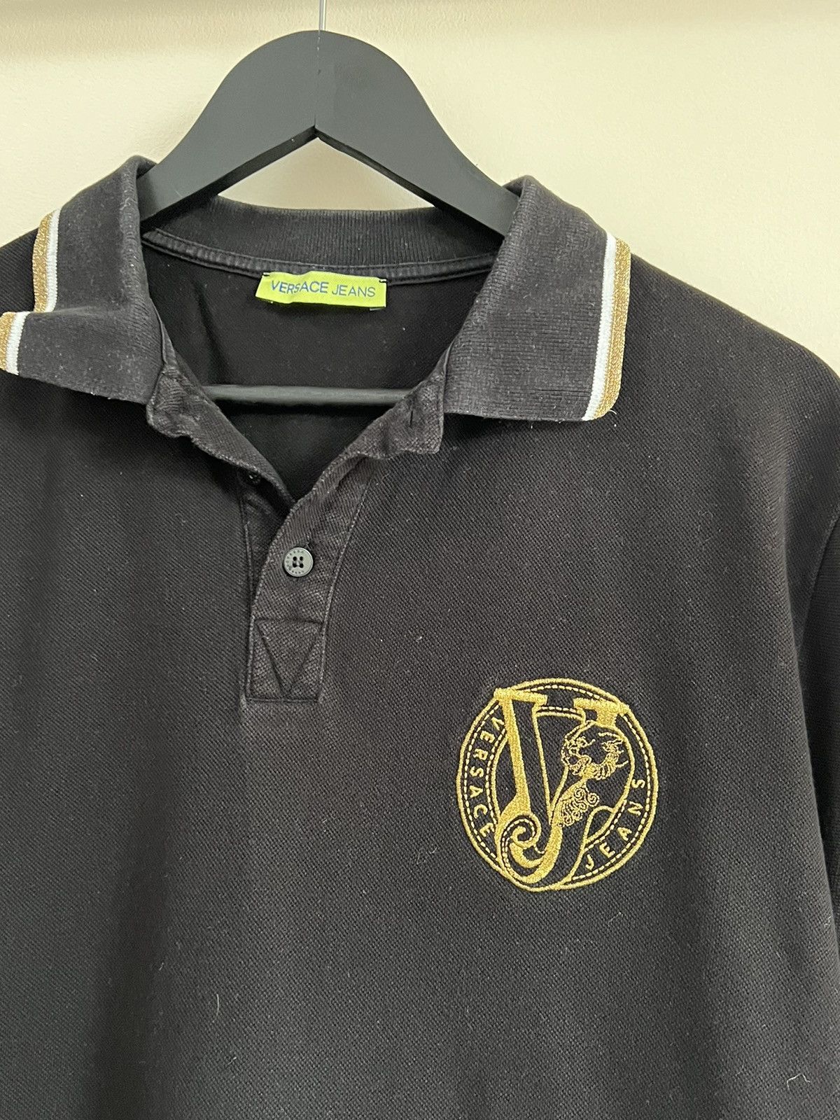 Versace Versace Jeans Polo V-Emblem Size US L / EU 52-54 / 3 - 3 Thumbnail