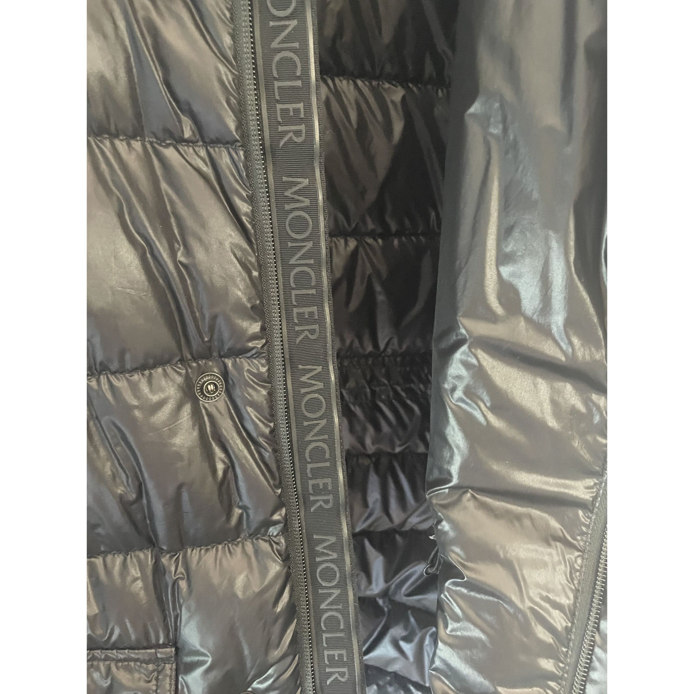 Moncler Moncler Black Puffer Jacket With Hood & Zip Closure - Womens Size L / US 10 / IT 46 - 8 Thumbnail