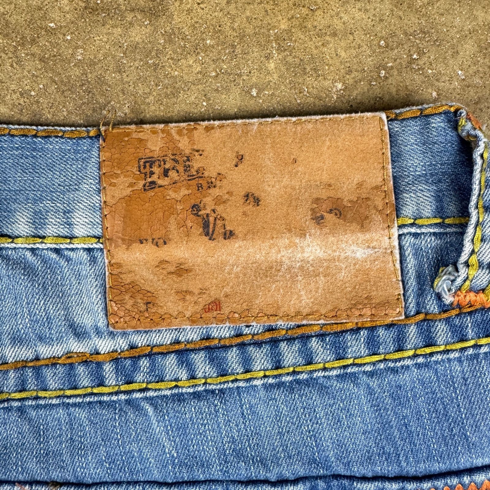True Religion True Religion Jeans Men’s 40 Rainbow Stitch Straight Leg Size US 39 - 9 Thumbnail