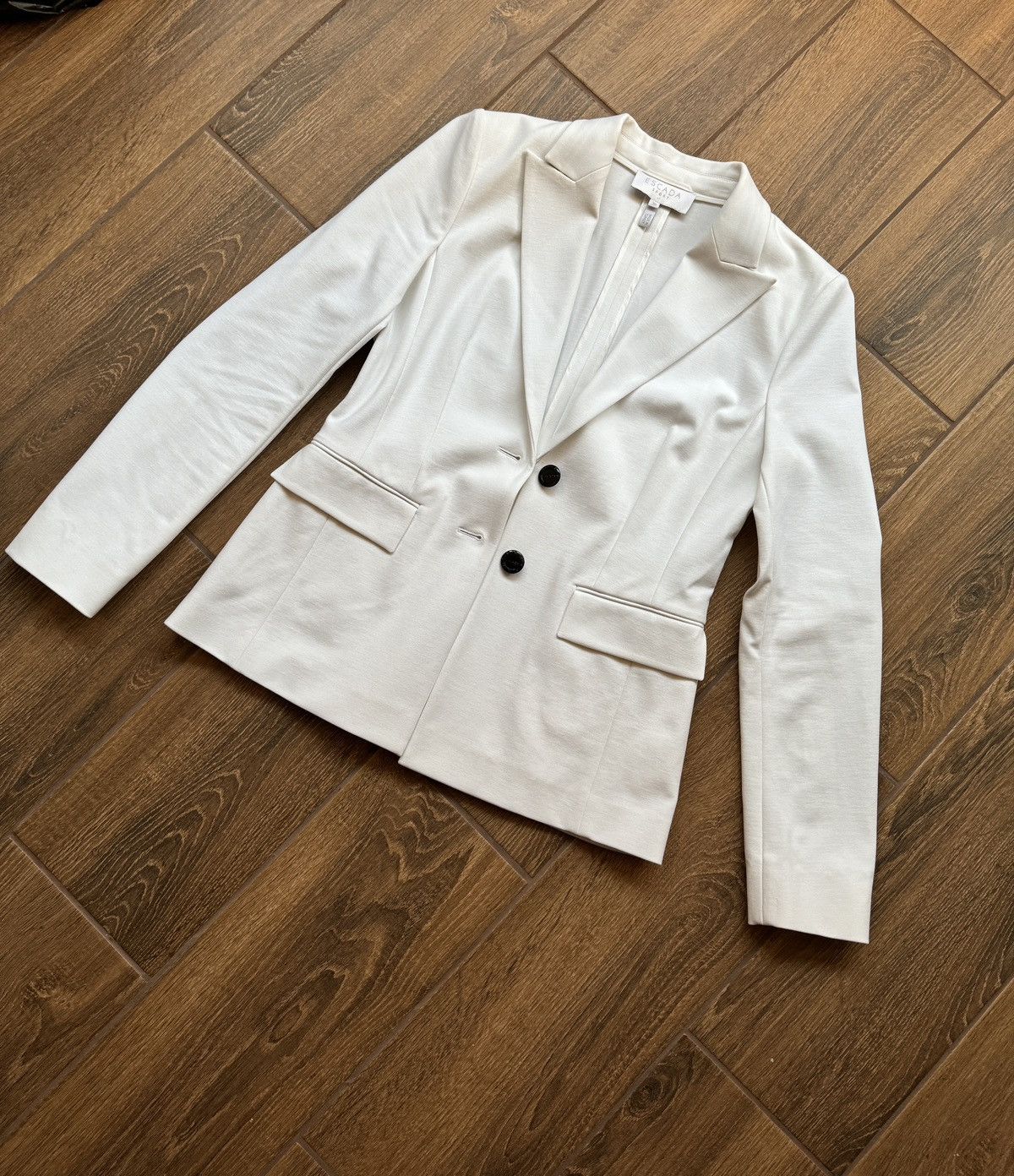 Escada Sport Women’s Escada Sport Two Piece Blazer size 36 Size XS / US 0-2 / IT 36-38 - 5 Thumbnail