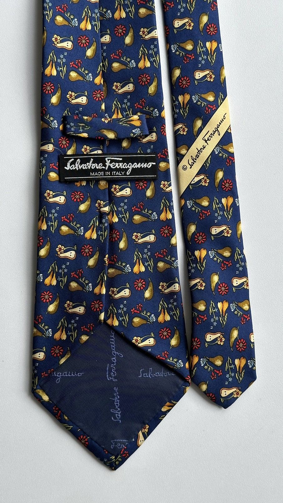 Salvatore Ferragamo Salvatore Ferragamo Men Classic Tie Made In Italy 100% Silk Size ONE SIZE - 1 Thumbnail
