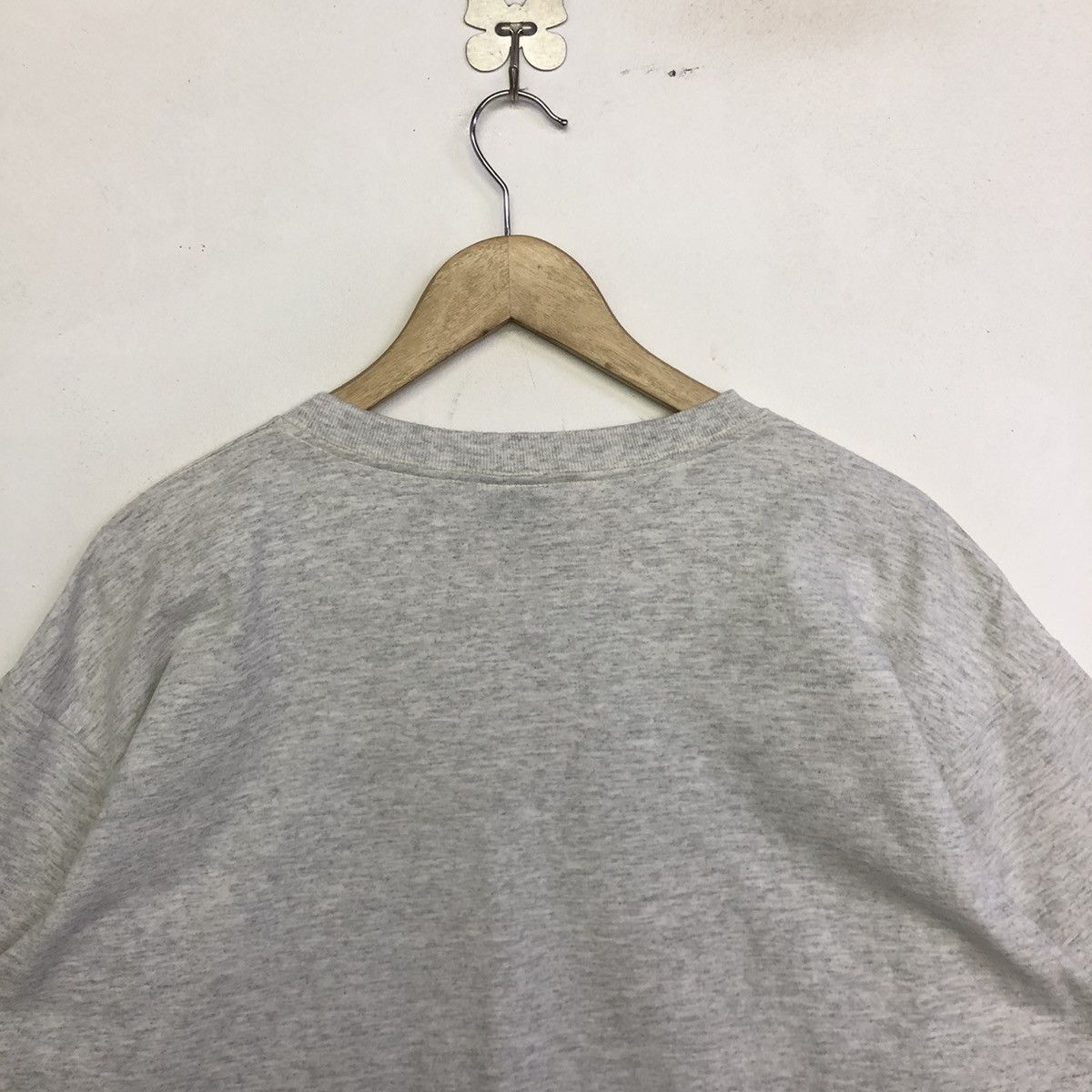 Converse × Vintage Vintage Converse 1974 Basketball Yearbook Tshirt Size US L / EU 52-54 / 3 - 8 Thumbnail