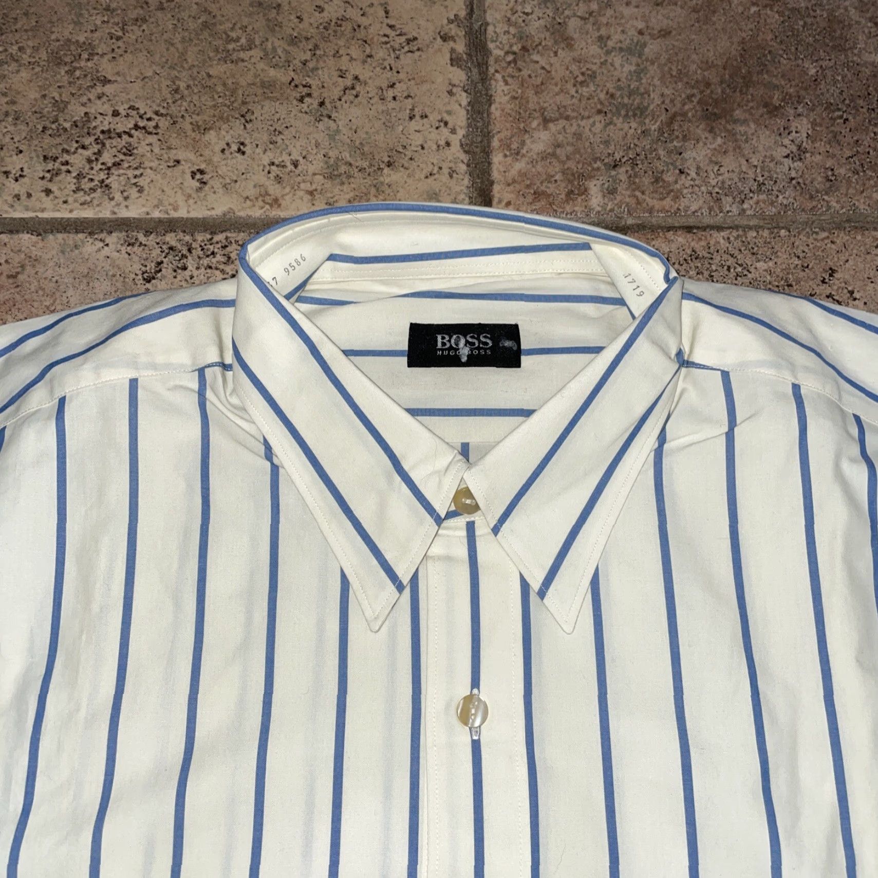 Hugo Boss HUGO BOSS Shirt Mens M White Striped Button-Up Long Sleeve Regular Size M Size US M / EU 48-50 / 2 - 2 Thumbnail