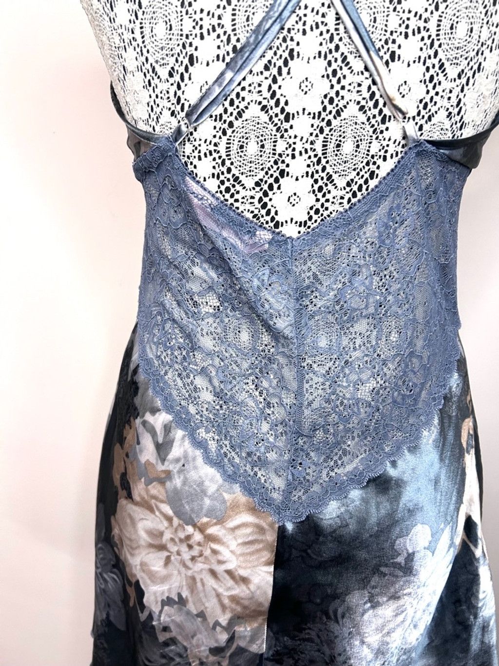 la Vie en Rose Women's La Vie en Rose Nightdress M Gray Beige Size M / US 6-8 / IT 42-44 - 8 Thumbnail