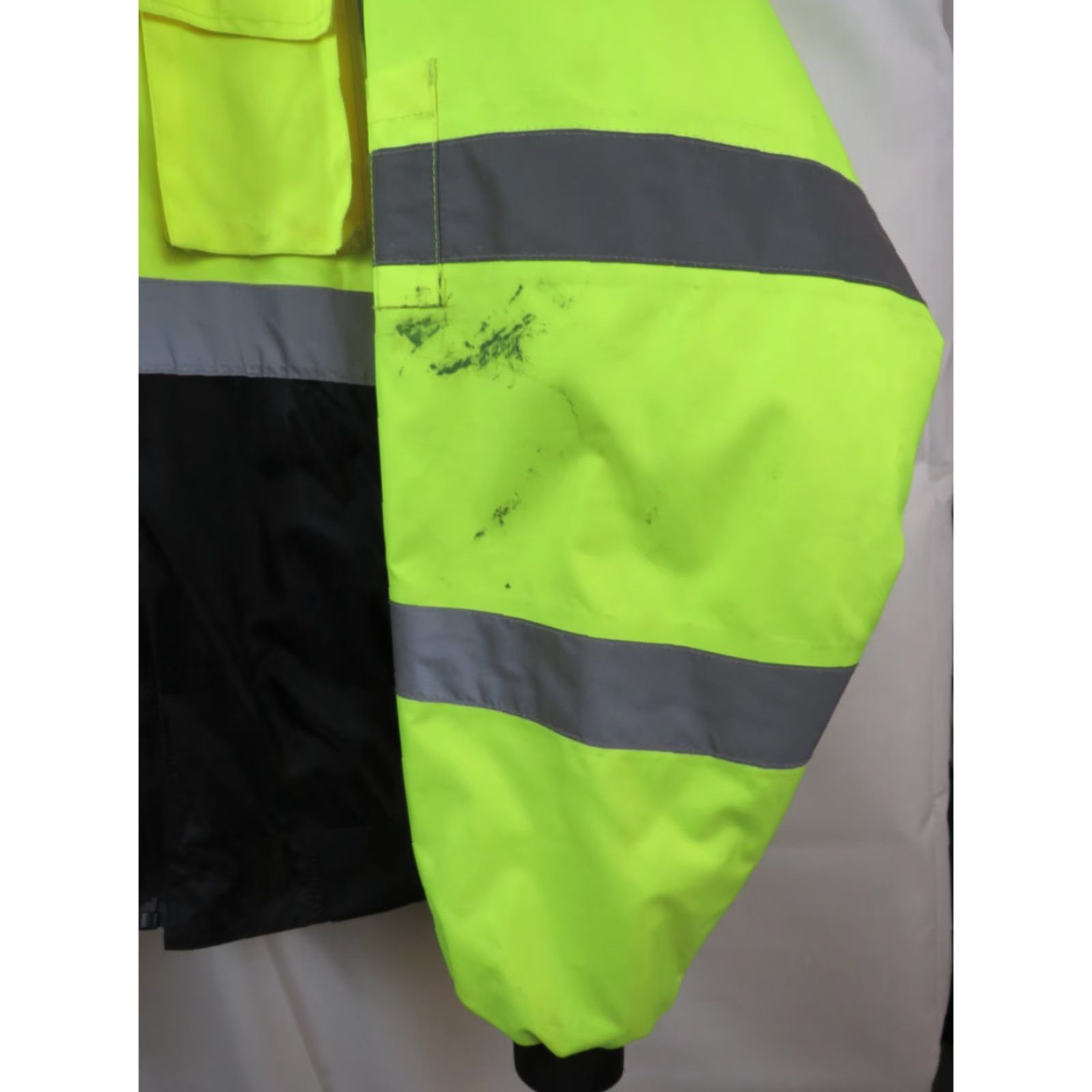 Vintage VINTAGE Reflective Bomber II Jacket 4XL Hi-Vis WaterProof ANSI Green Mens Flight Coat Size US XXL / EU 58 / 5 - 2 Thumbnail