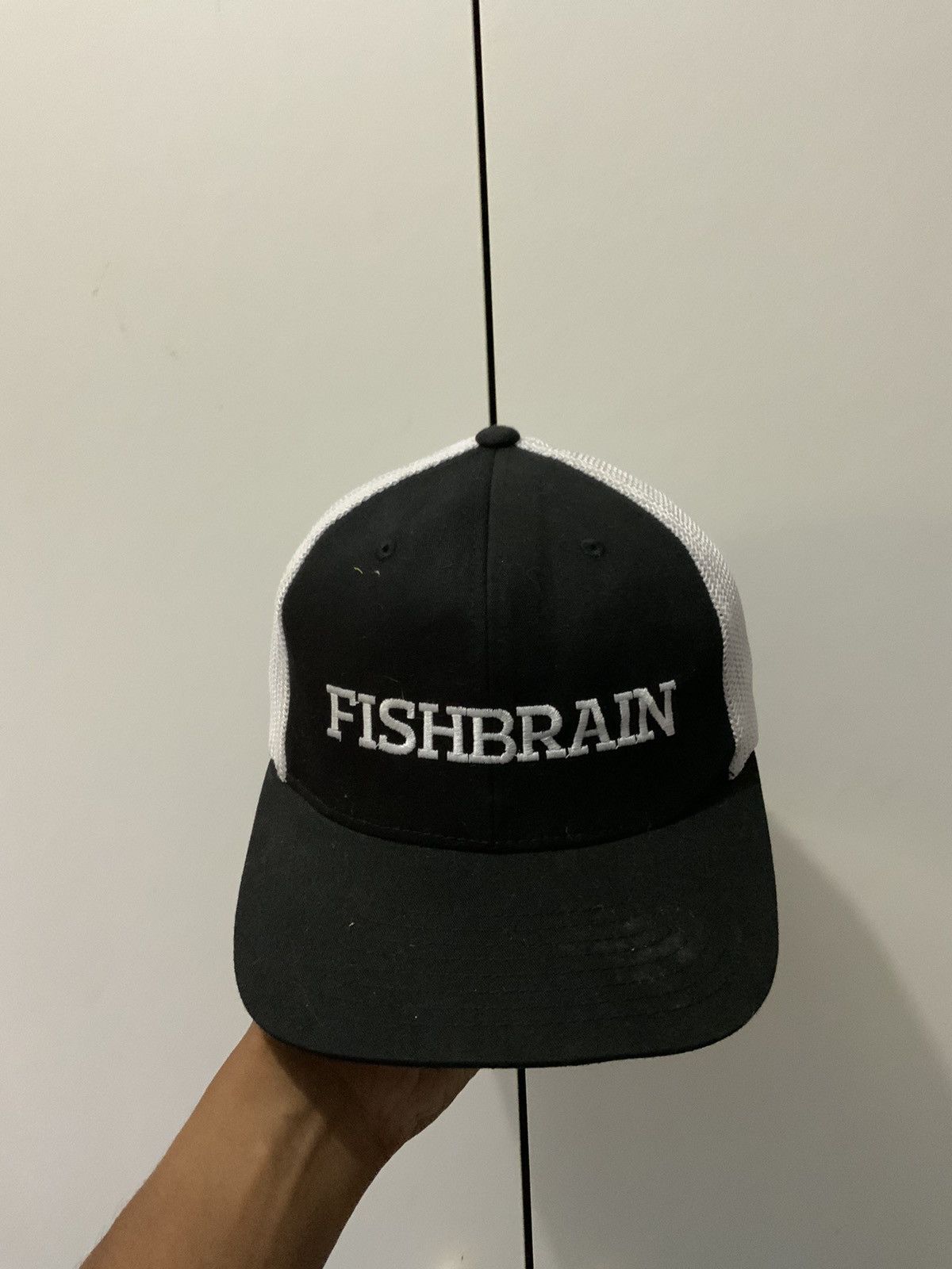 Hat Club Fishbrain Yupoong Flexi Spellout Fitted trucker Hat Size ONE SIZE - 5 Thumbnail