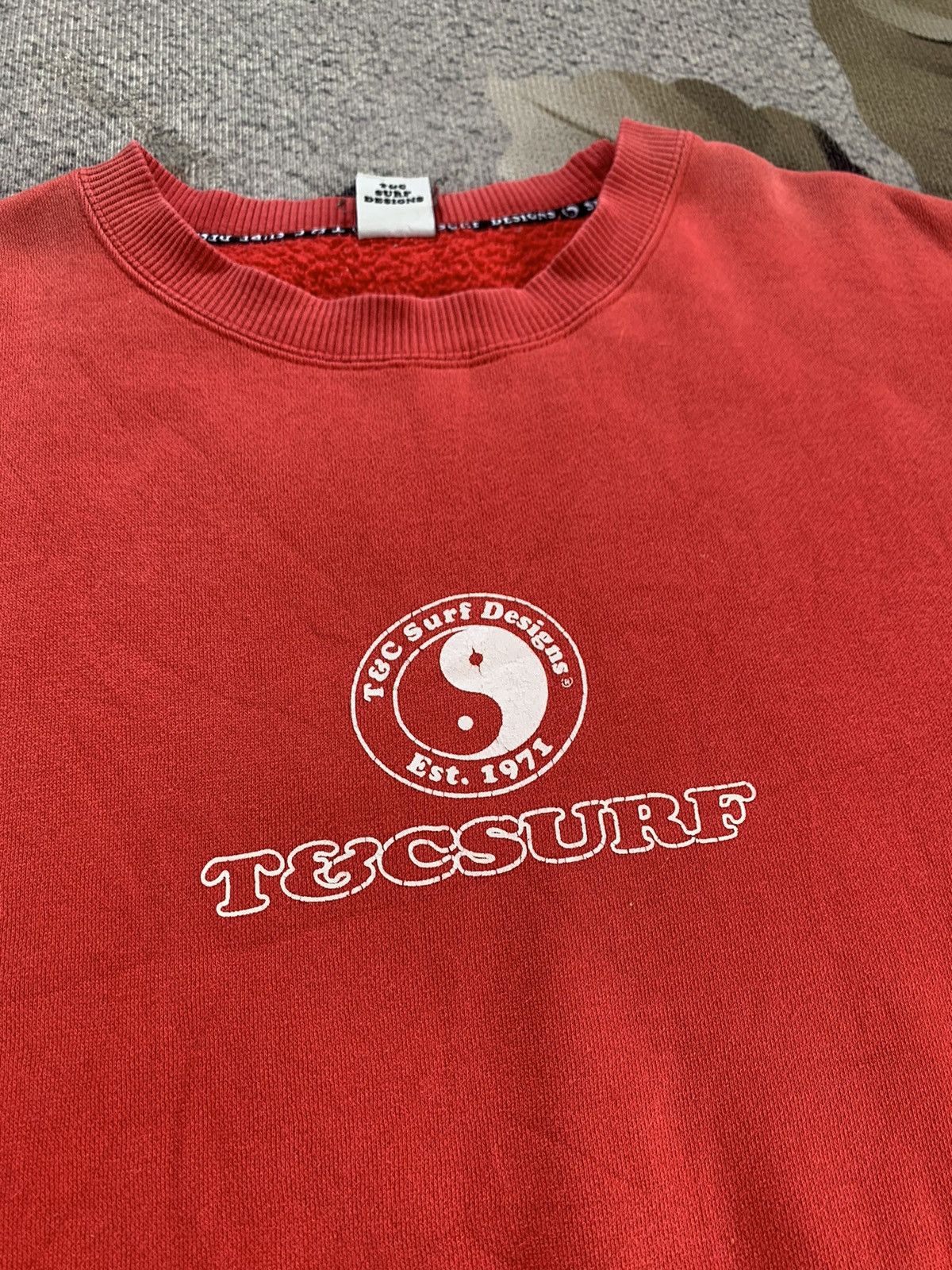 Vintage T&C SURF DESIGN HAWAII SWEATSHIRT Size US L / EU 52-54 / 3 - 5 Thumbnail