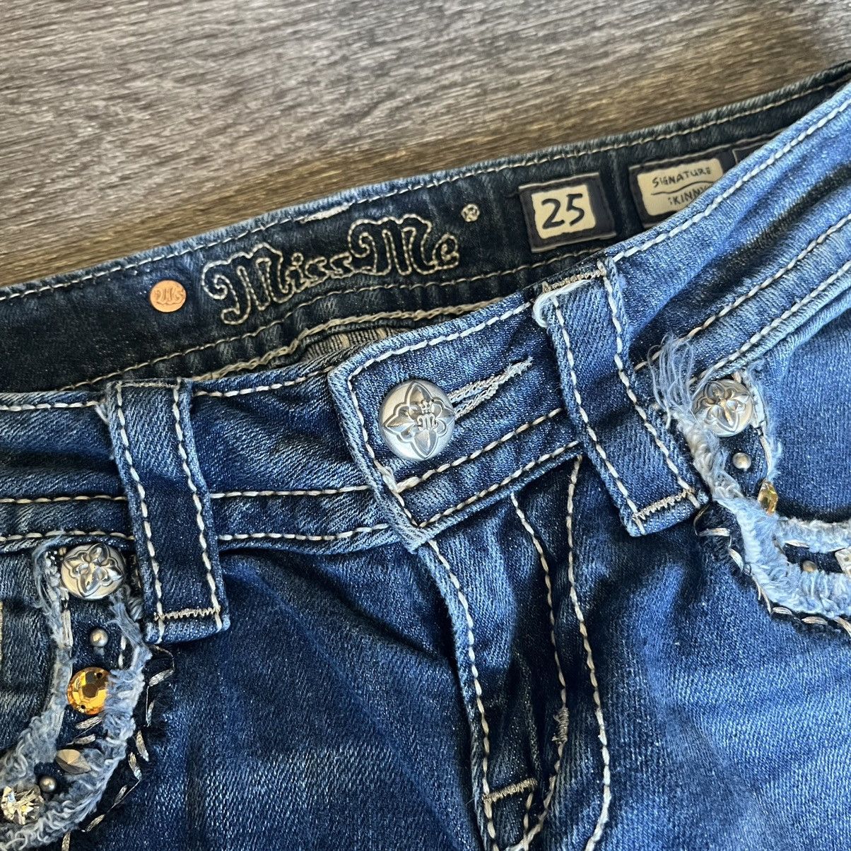 Miss Me Vintage Y2K Miss Me Signature Skinny Denim Jeans Studded Size 25" / US 0 / IT 36 - 8 Thumbnail