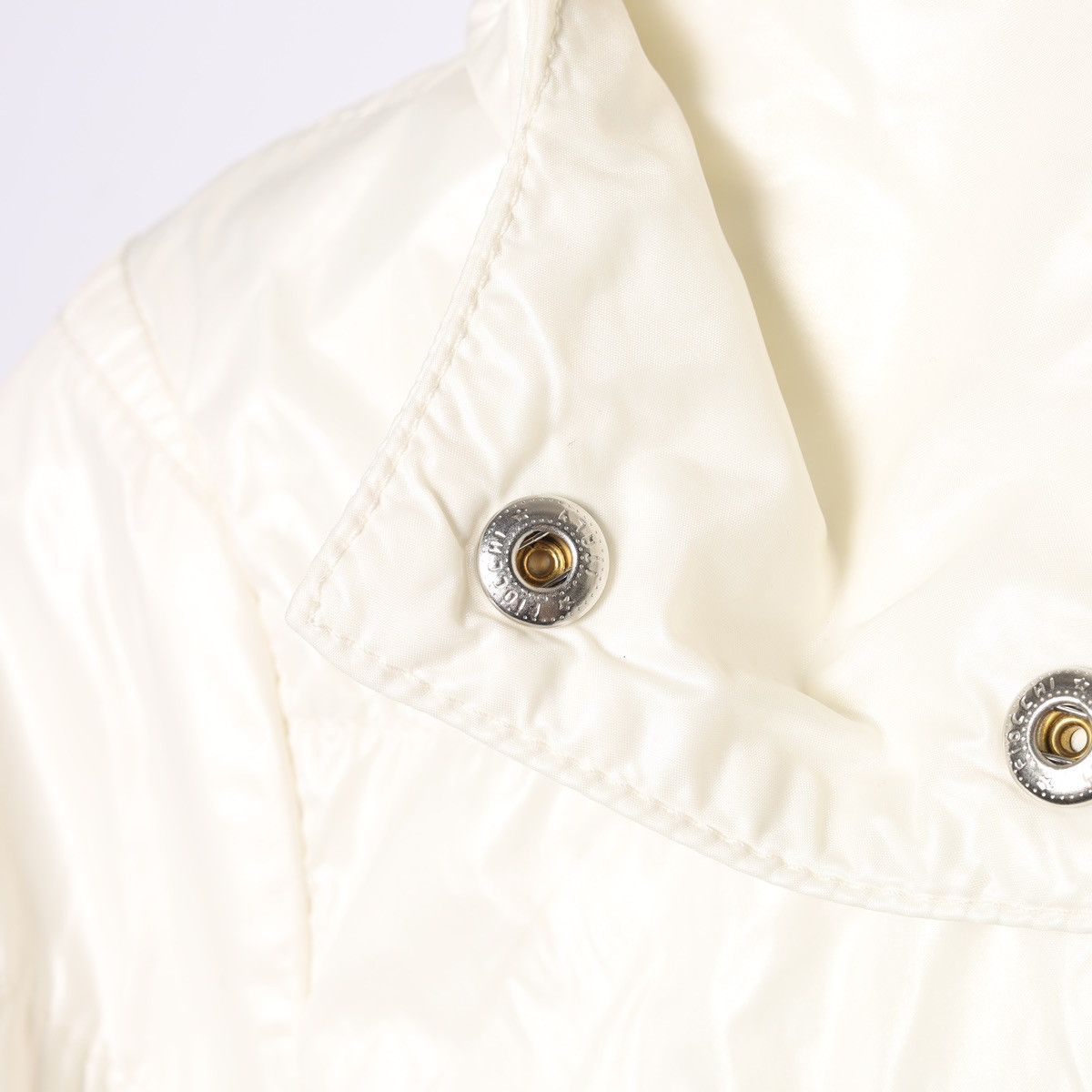Moncler Moncler Vintage Cream White Nylon Jacket Hooded Size L / US 10 / IT 46 - 14 Thumbnail