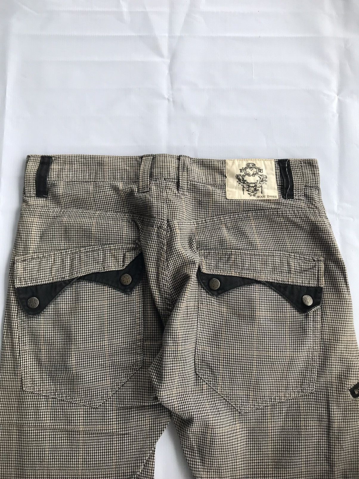 Japanese Brand Root Three Checkered Pants with Multi Pocket Zipper Details Size US 32 / EU 48 - 11 Thumbnail