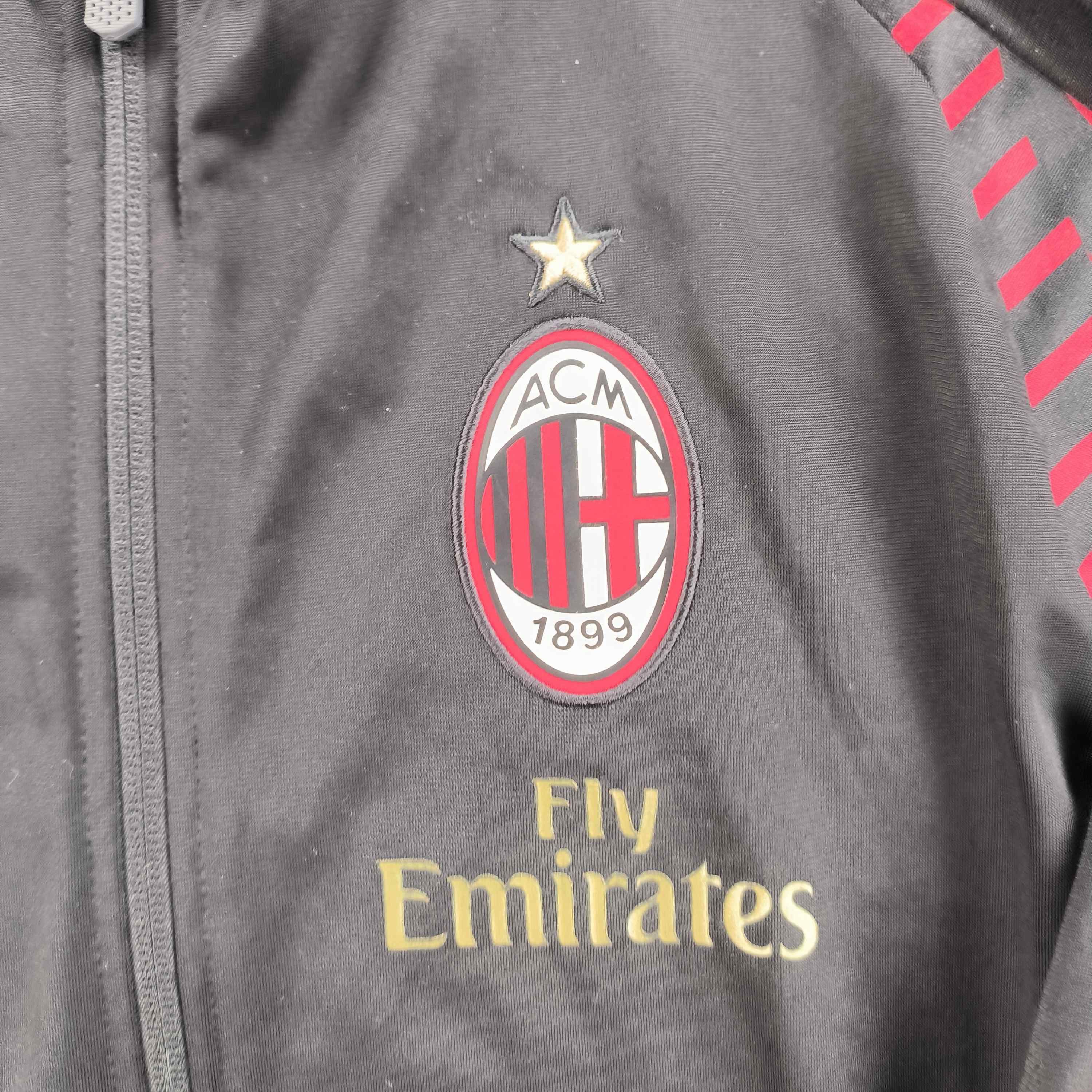 Puma AC Milan 2018-19 Puma stadium football jacket size S Size US S / EU 44-46 / 1 - 3 Thumbnail
