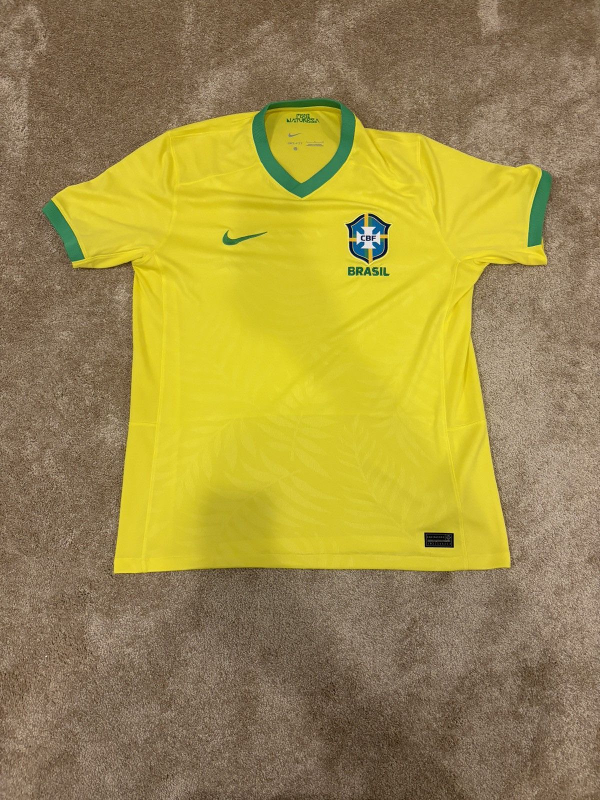 Nike Nike Brazil Jersey - Size L Size US L / EU 52-54 / 3 - 1 Thumbnail