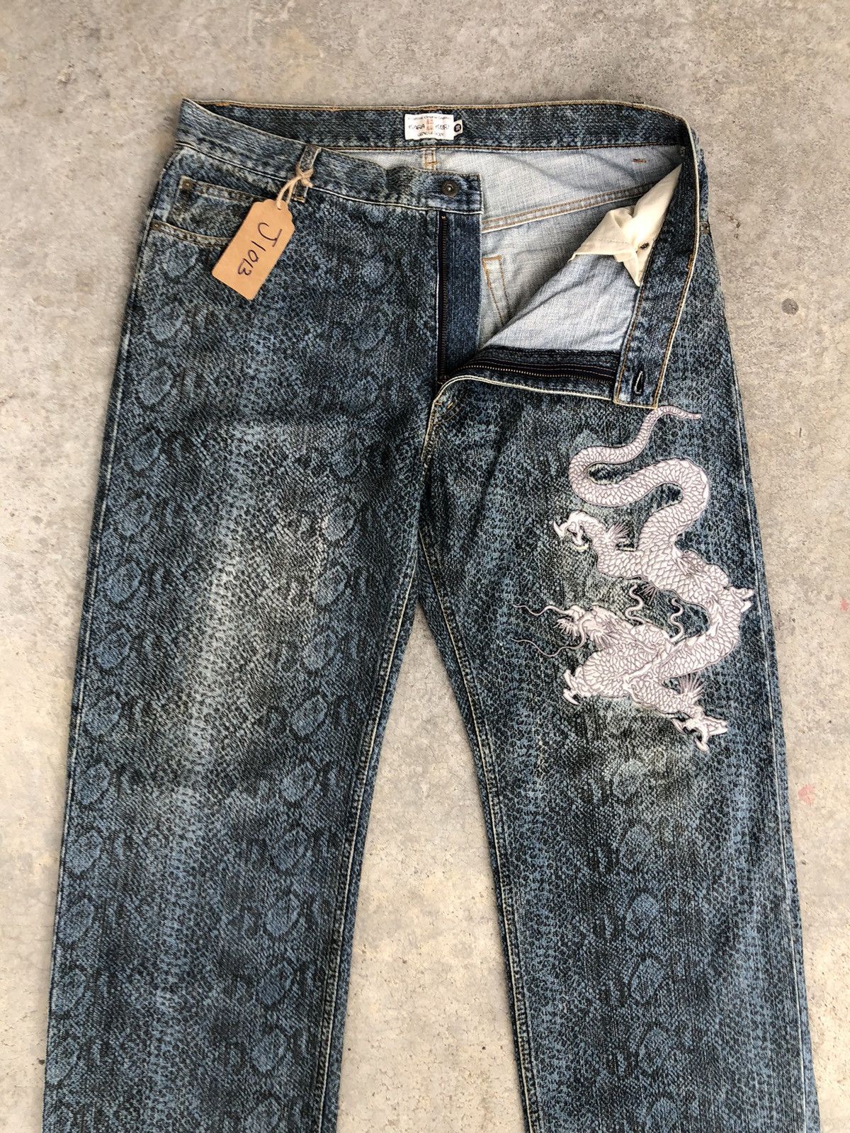Karakuri Tamashii Karakuri Tamashii Embroidered Jeans Baggy Snake Skin Size US 37 - 3 Thumbnail
