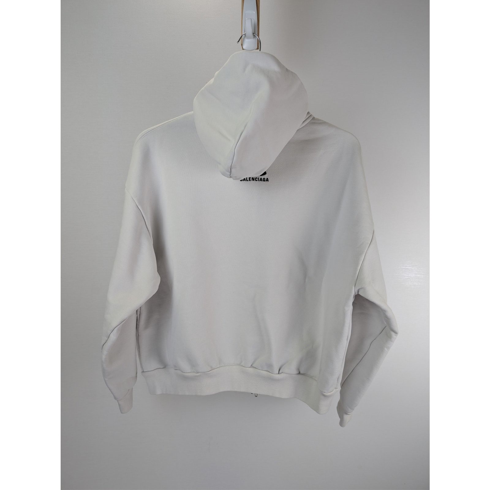 Balenciaga × Under Armour o1rshd1 UA Regular Zip-up Hoodie in Dirty White/Black Size US XXL / EU 58 / 5 - 14 Thumbnail