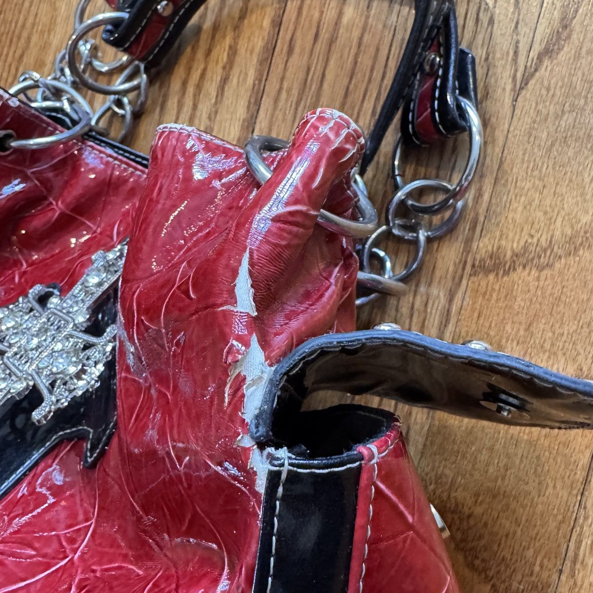 Vintage Vintage 2002 Red and Black Rhinestoned Cross Purse Size ONE SIZE - 4 Thumbnail