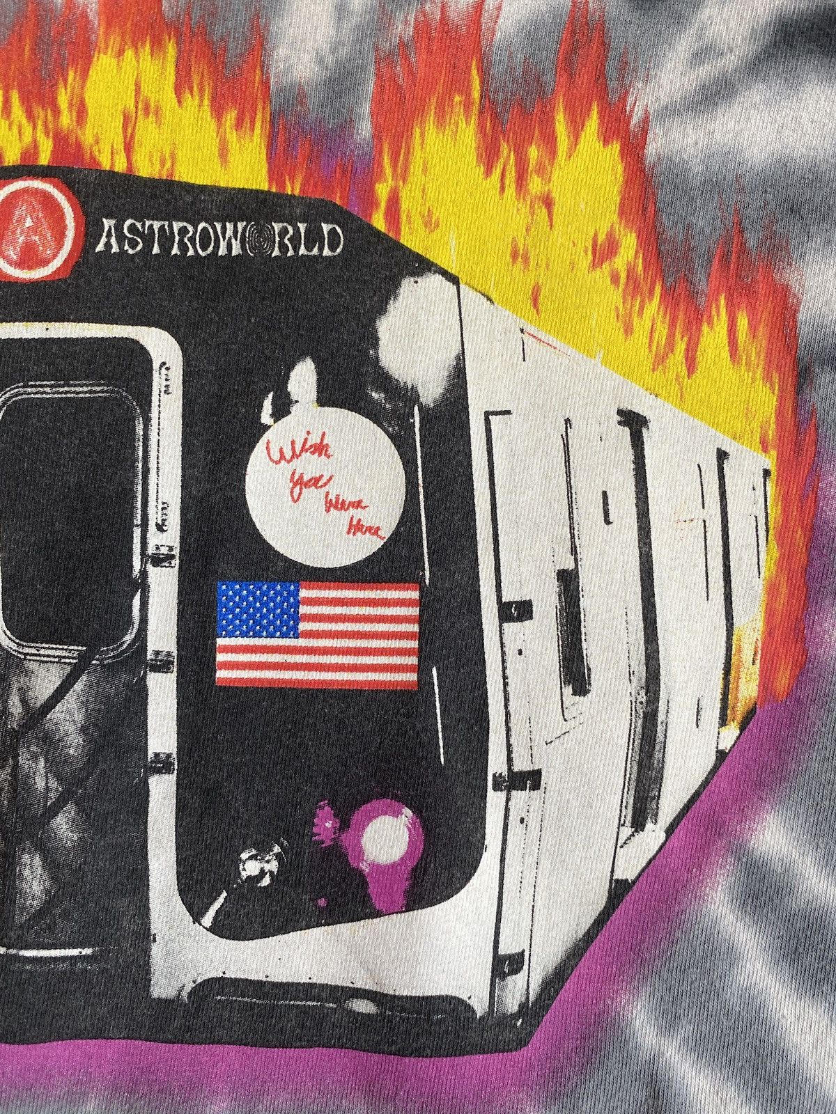 Travis Scott Travis Scott Astroworld Tour Burning Train Barclays L/S Tee Size US L / EU 52-54 / 3 - 2 Thumbnail