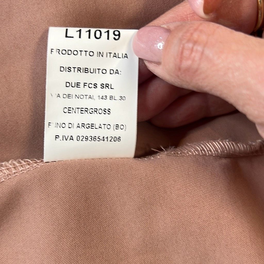 Blush NWT SOALLURE Satin Blush Long Trapeze Dress (004) Size M / US 6-8 / IT 42-44 - 15 Thumbnail