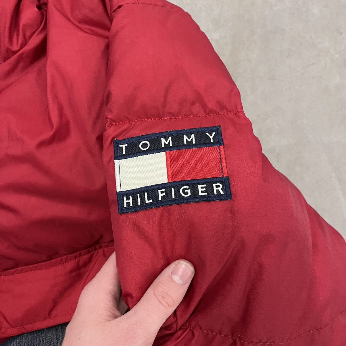 Tommy Hilfiger × Vintage Red Tommy Hilfiger Puffer Hoodie Zip Up Rare hoodie style L Size US L / EU 52-54 / 3 - 2 Thumbnail