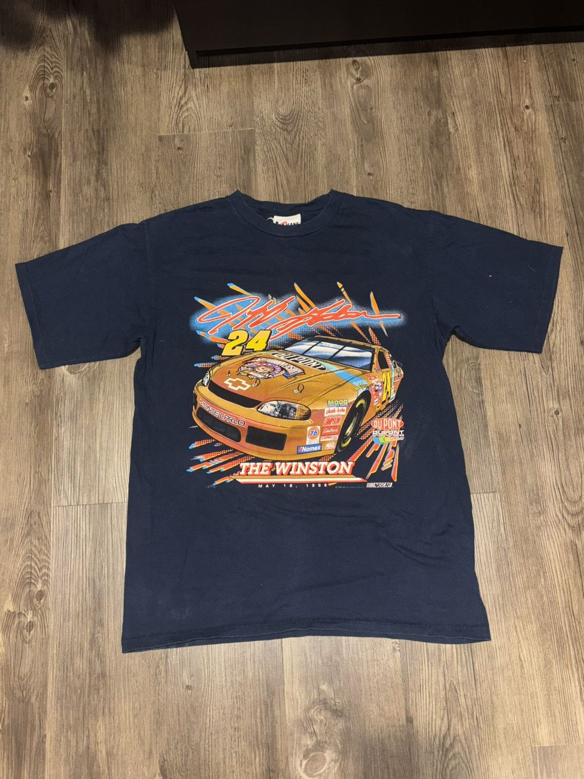 Chase Authentics Vintage Chase Authentic’s 1998 NASCAR Jeff Gordon Tee Size US L / EU 52-54 / 3 - 1 Thumbnail