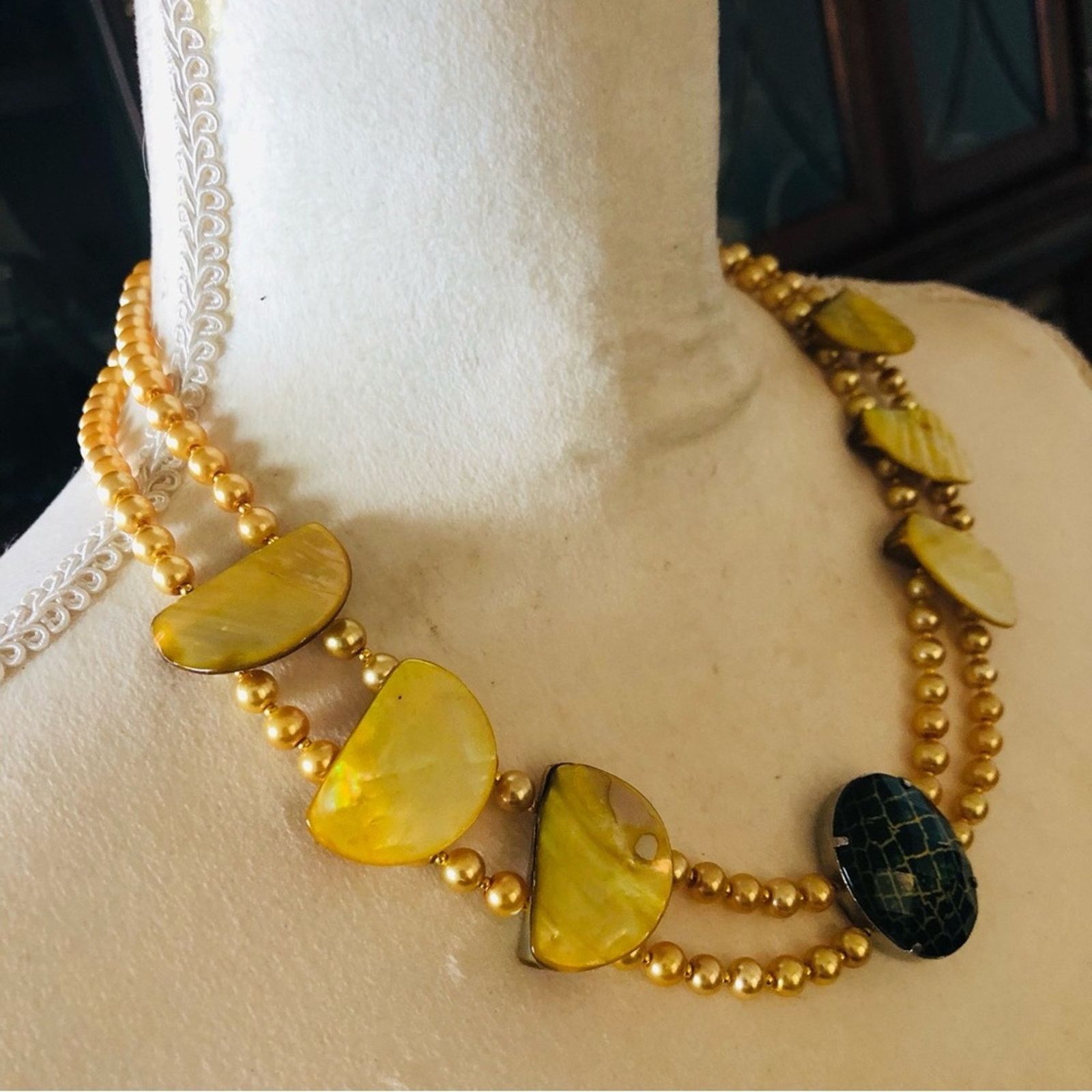 Handmade Handcrafted repurpose dyed abalone Pearl necklace Size ONE SIZE - 3 Thumbnail