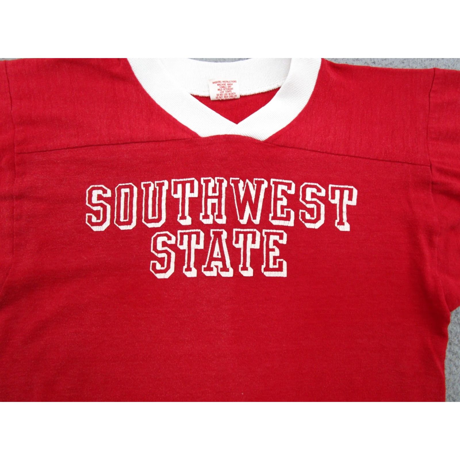 Vintage VINTAGE Collegiate Southwest State University College Shirt Unisex Adults T-Shirt Red 70s 80s SZ M Size US M / EU 48-50 / 2 - 2 Thumbnail