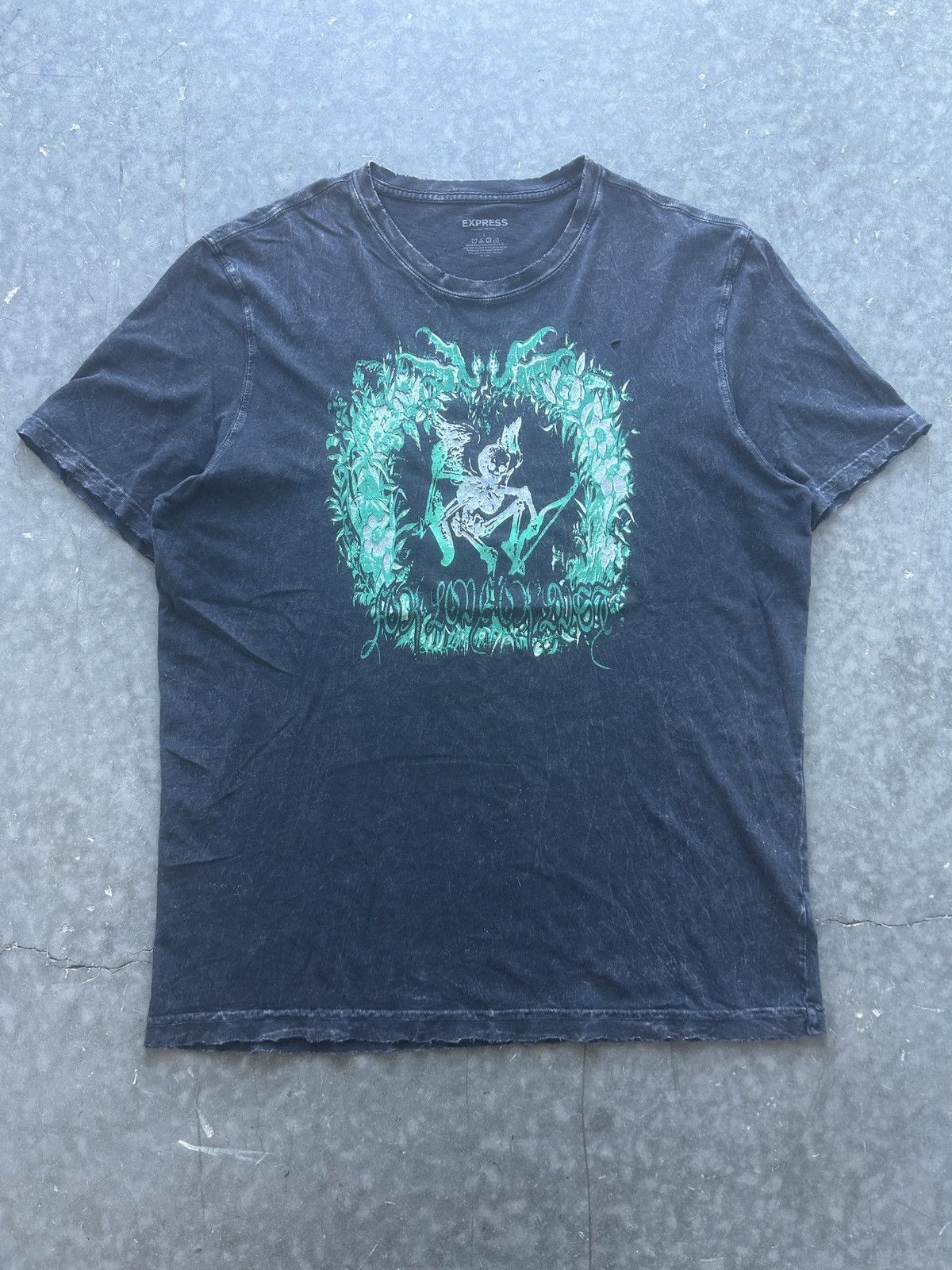 Vintage Cyber Y2K Express Graphic Tee Skeleton Size US L / EU 52-54 / 3 - 1 Thumbnail