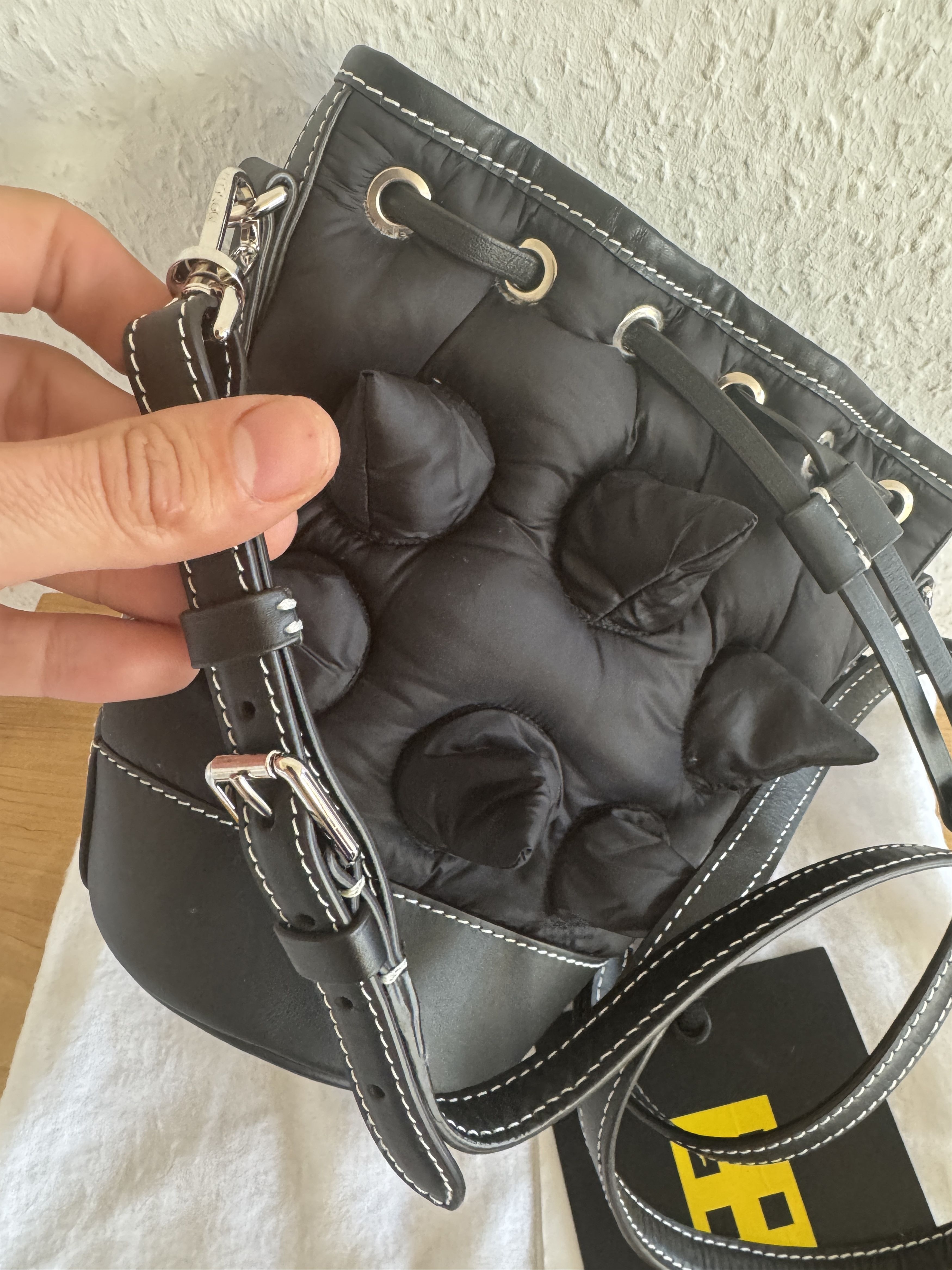 JW Anderson × Moncler Spike Critter Padded Bucket Bag Size ONE SIZE - 2 Thumbnail