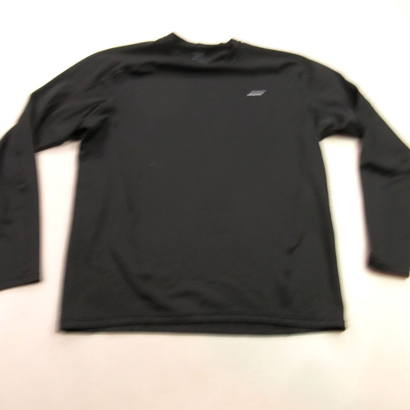 Patagonia Patagonia Shirt Mens Medium Long Sleeve Crew Neck Outdoor Lightweight Black Size US M / EU 48-50 / 2 - 2 Thumbnail