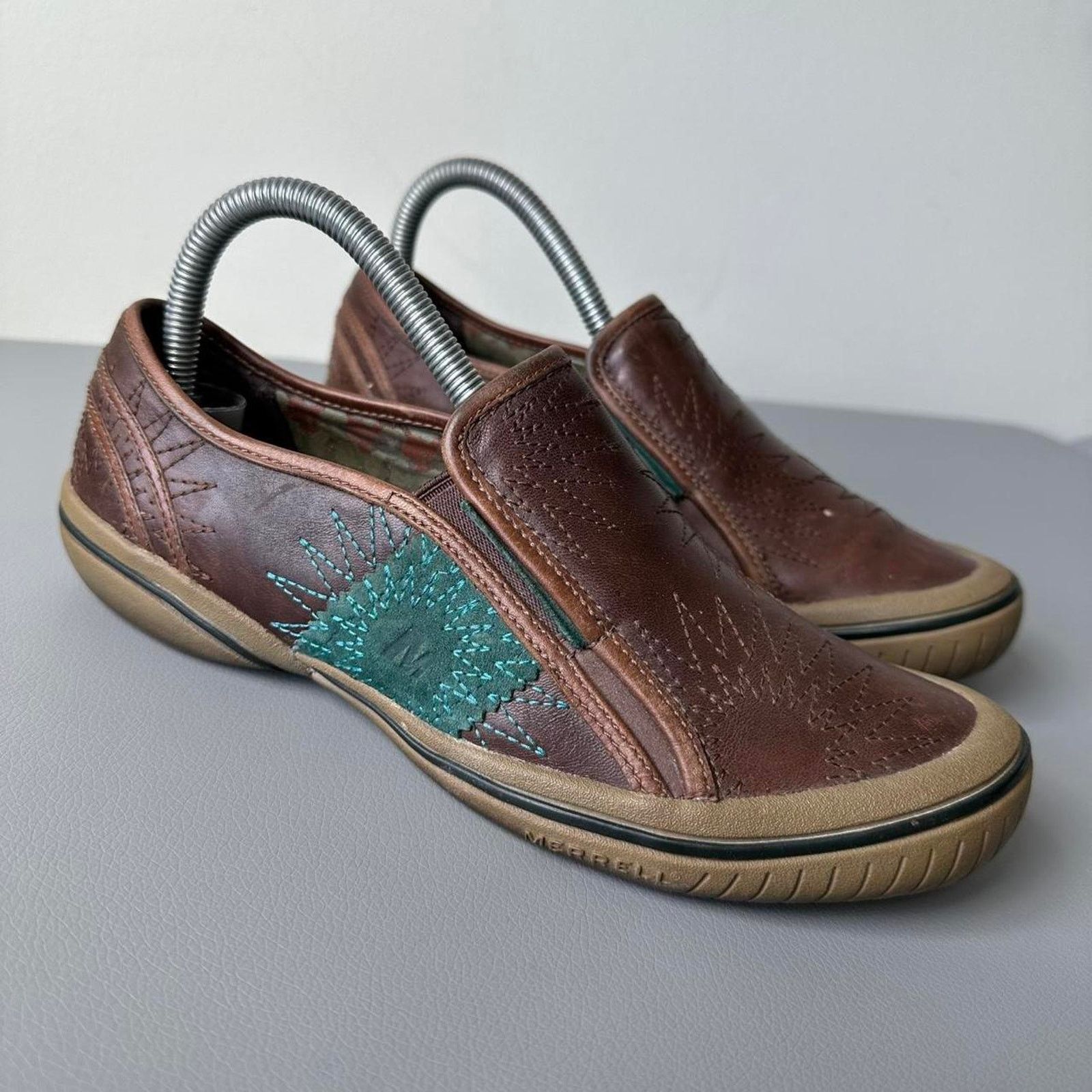 Merrell × Vintage Vintage 00s Merrell Brown Slip On Rubber Leather Shoe Size US 7 / IT 37 - 2 Thumbnail