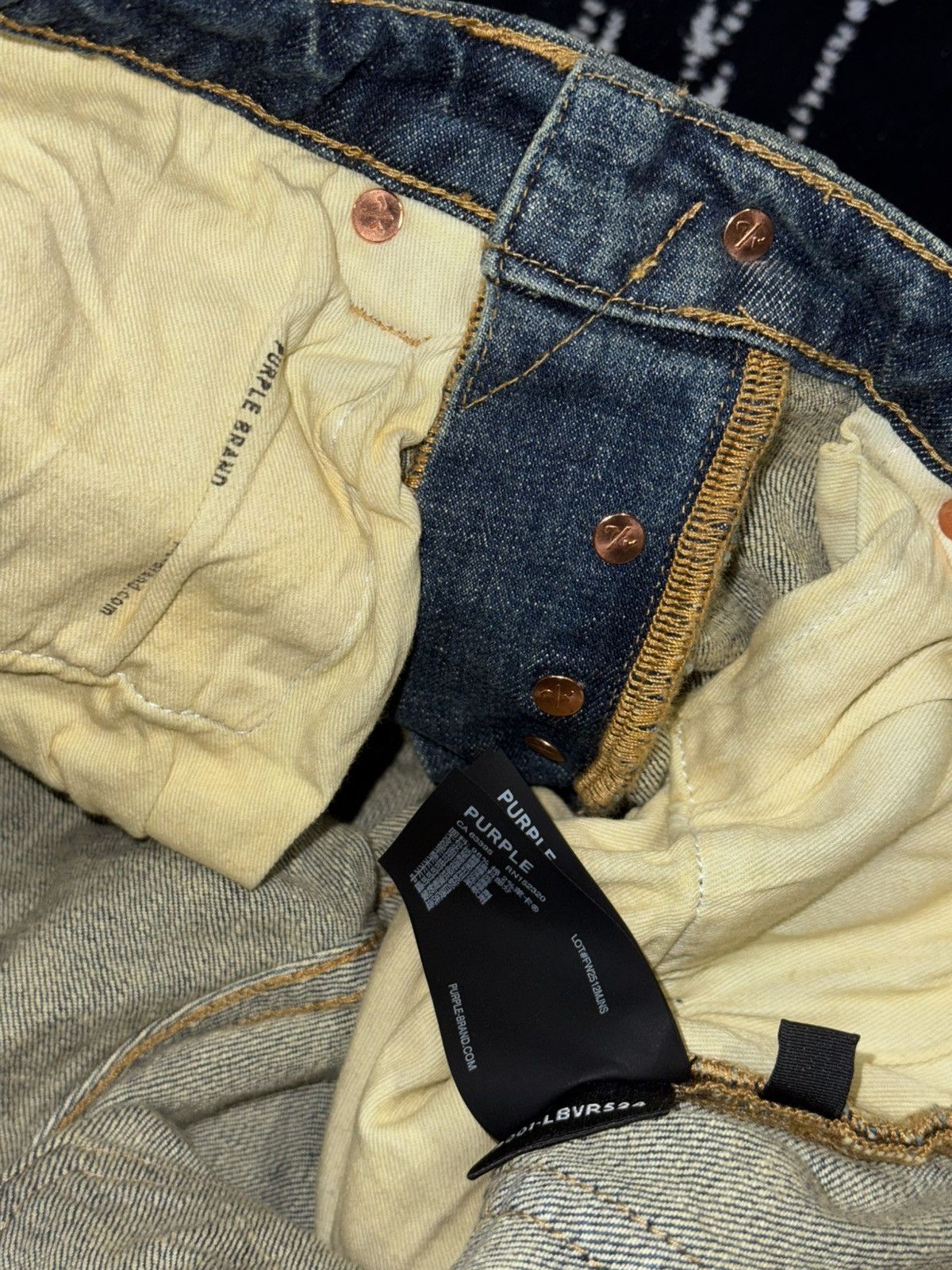 Purple Brand PURPLE BRAND DISTRESSED FADE AGED JEANS Size US 32 / EU 48 - 22 Thumbnail