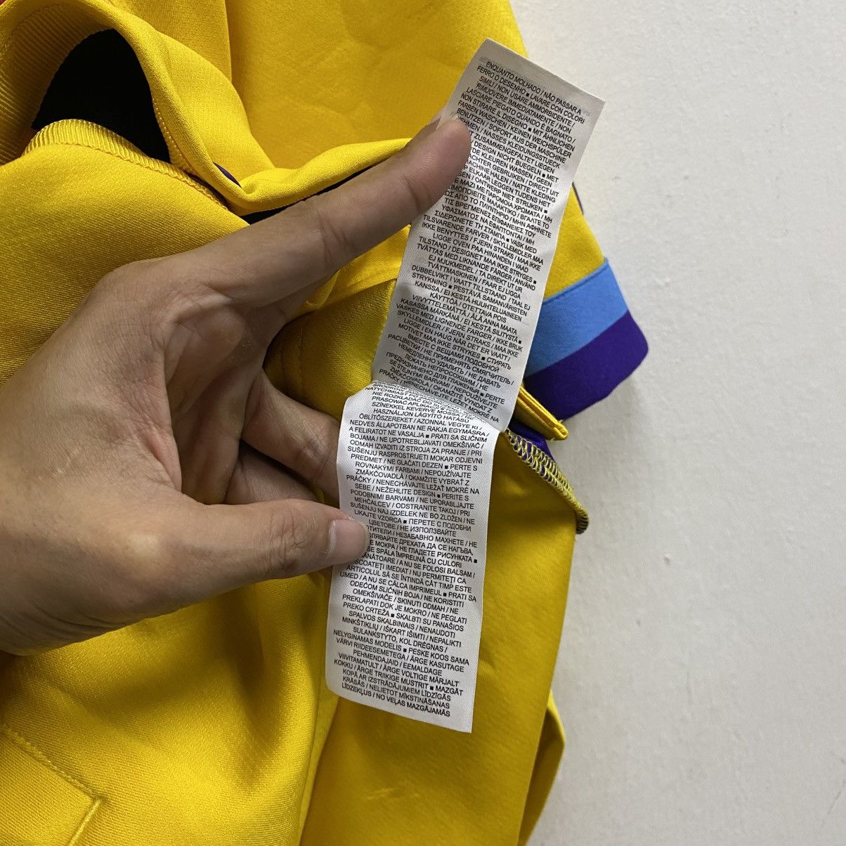 Nike Nike Lakers Showtime City Edition Warmup Size US L / EU 52-54 / 3 - 12 Thumbnail