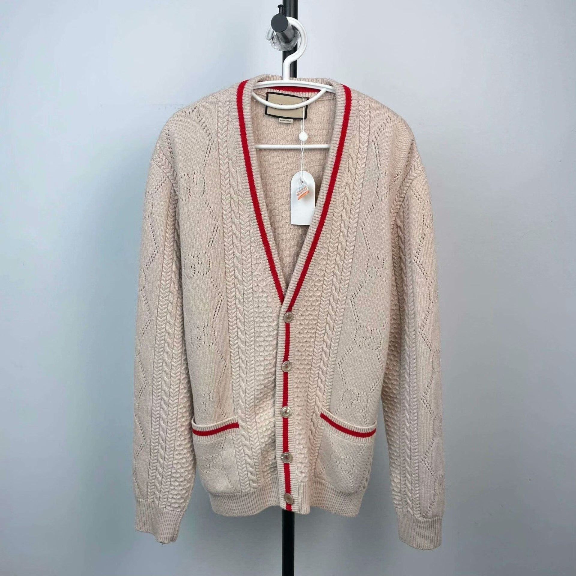 Gucci Gucci Wool Sweater M Women Size M / US 6-8 / IT 42-44 - 1 Thumbnail