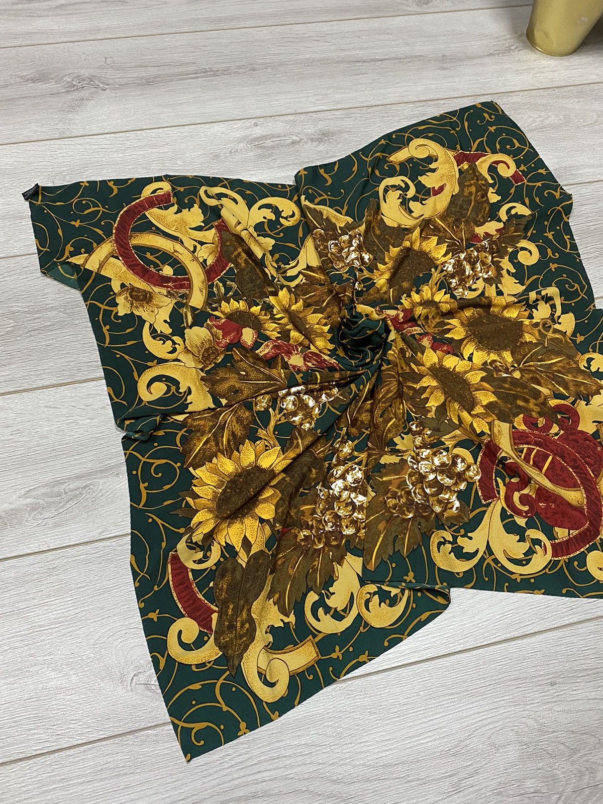 Vintage Chanel Silk Scarf CC Muffler Coco Mark Sunflower Pattern Size ONE SIZE - 7 Thumbnail