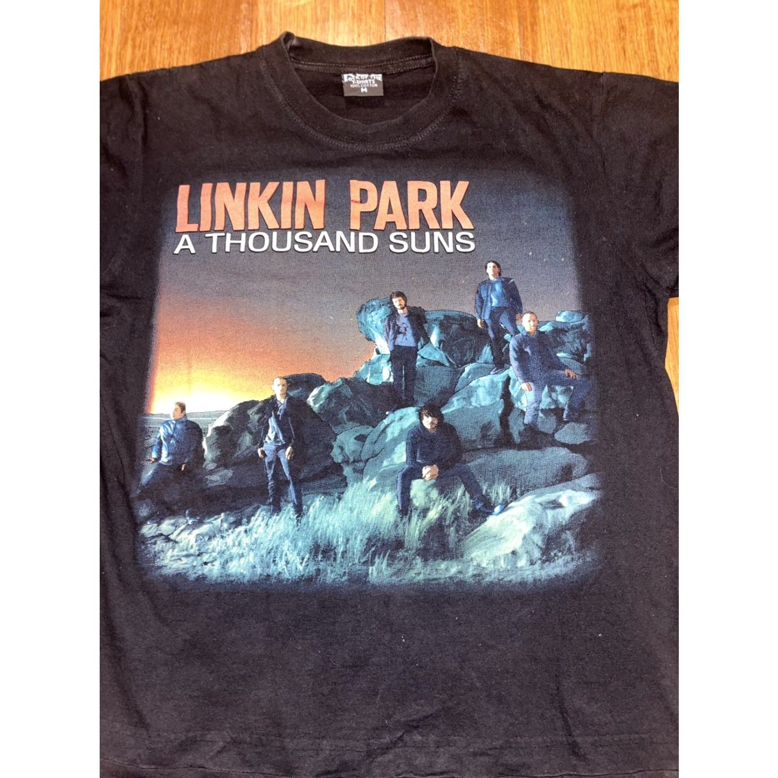 Vintage VINTAGE Linkin Park World Tour T-Shirt Black M Unisex Adults Graphic Print Band 2000s 2010s Mens Womens Size US M / EU 48-50 / 2 - 4 Thumbnail