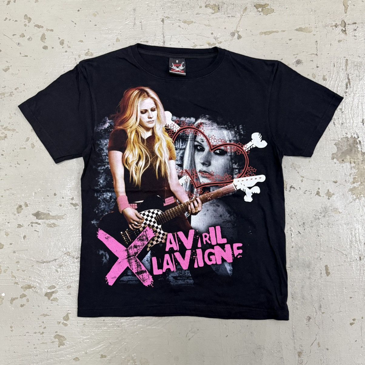 Vintage Vintage 2000s Avril Lavigne T-shirt Size US S / EU 44-46 / 1 - 1 Thumbnail