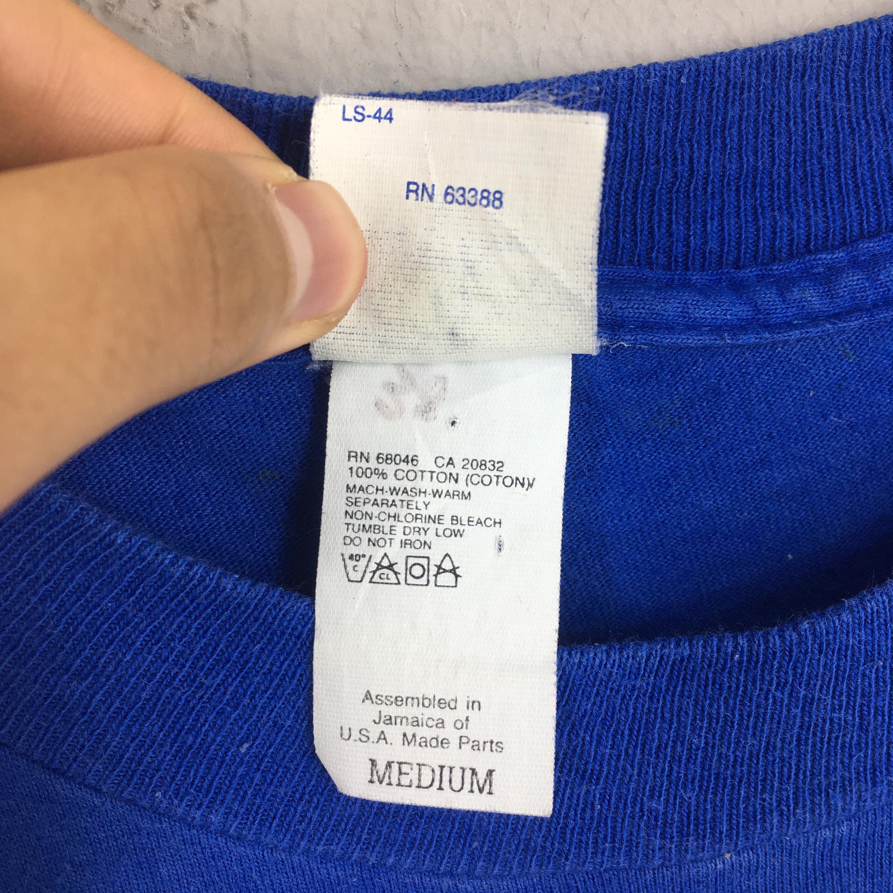 Vintage Vintage World Cup Usa 1994 Football Blue Tshirt Medium Size US M / EU 48-50 / 2 - 6 Thumbnail
