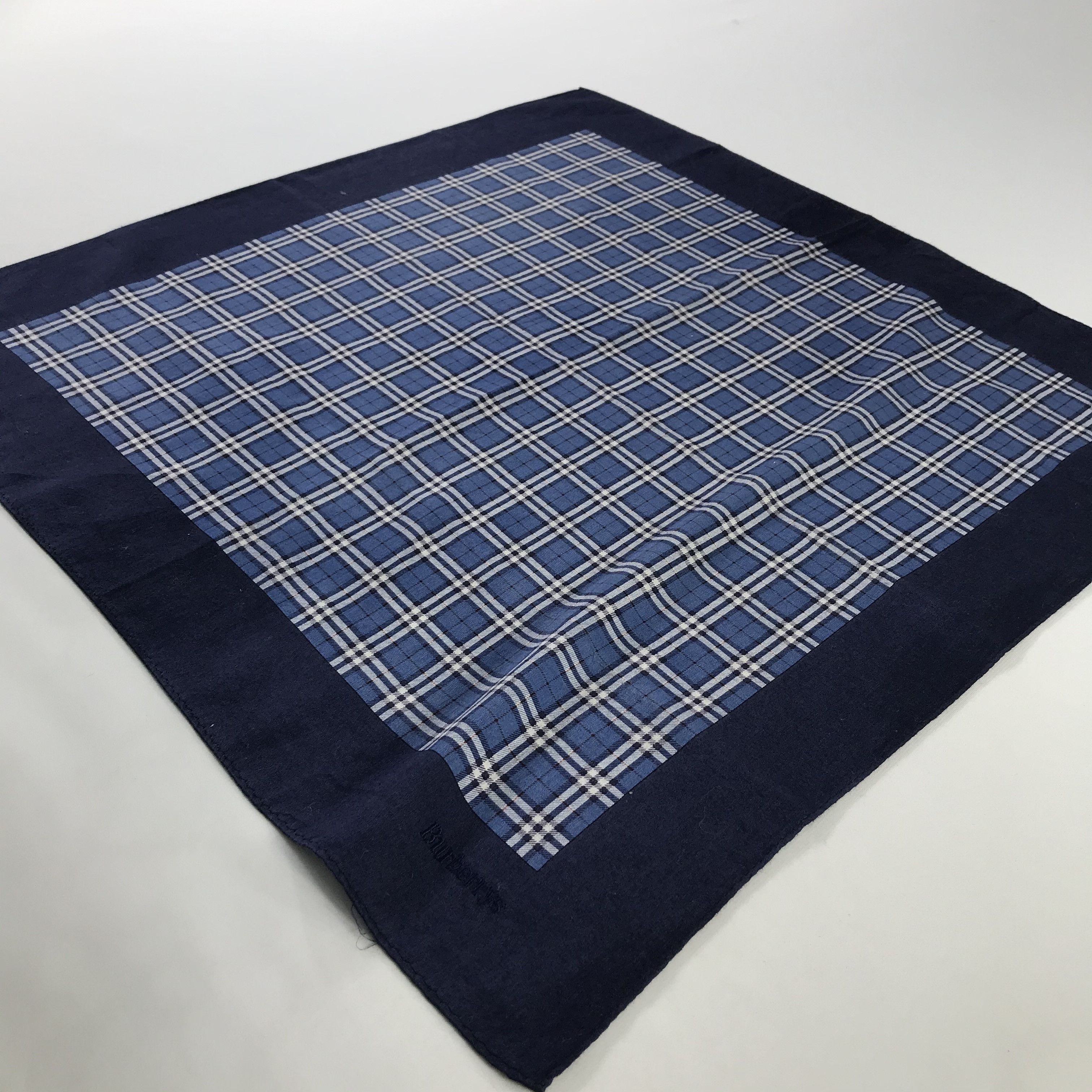 Burberry × Vintage Burberry Bandana / Handkerchief / Neckerchief - S1137 Size ONE SIZE - 2 Thumbnail